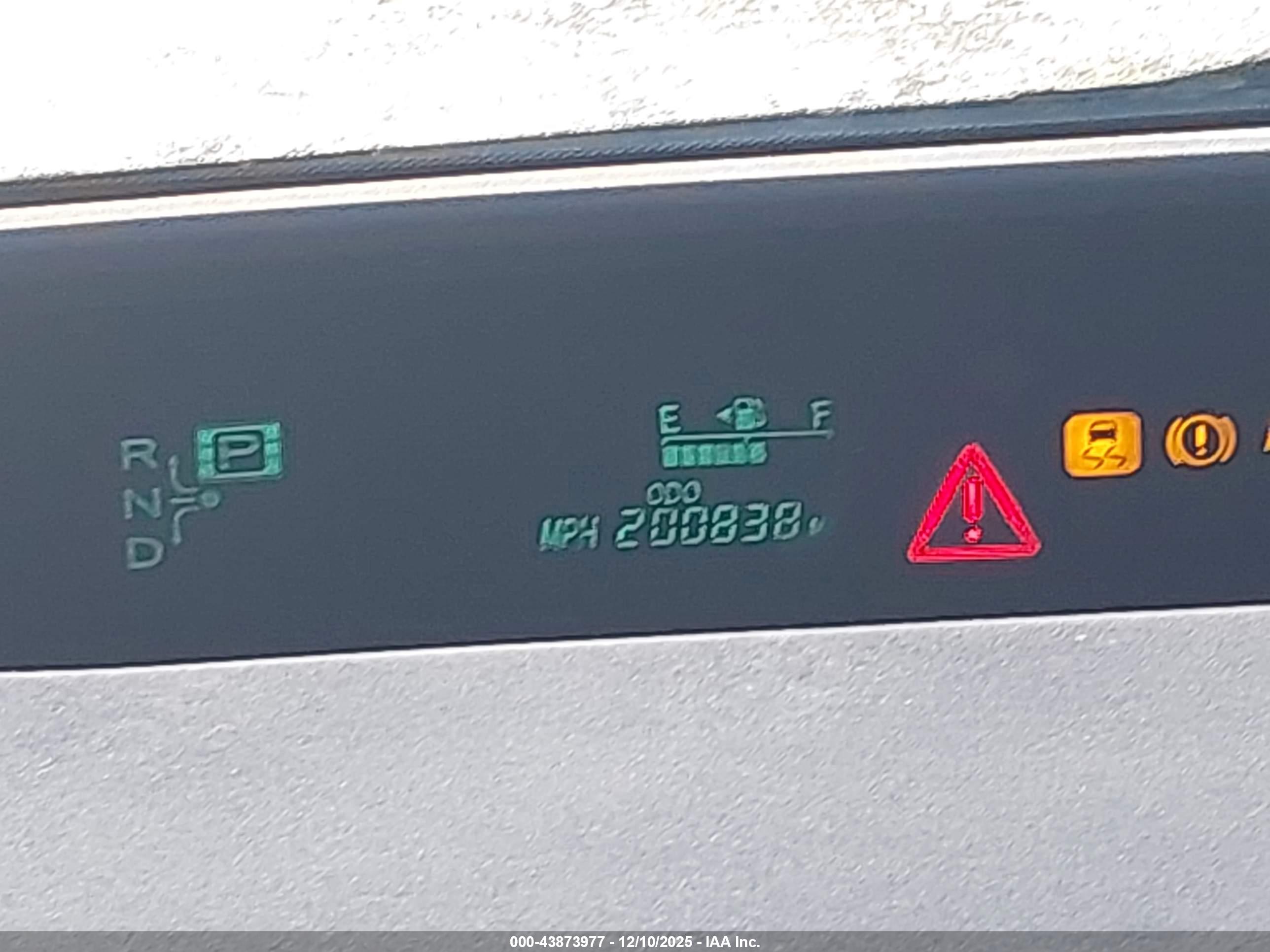TOYOTA PRIUS image 7