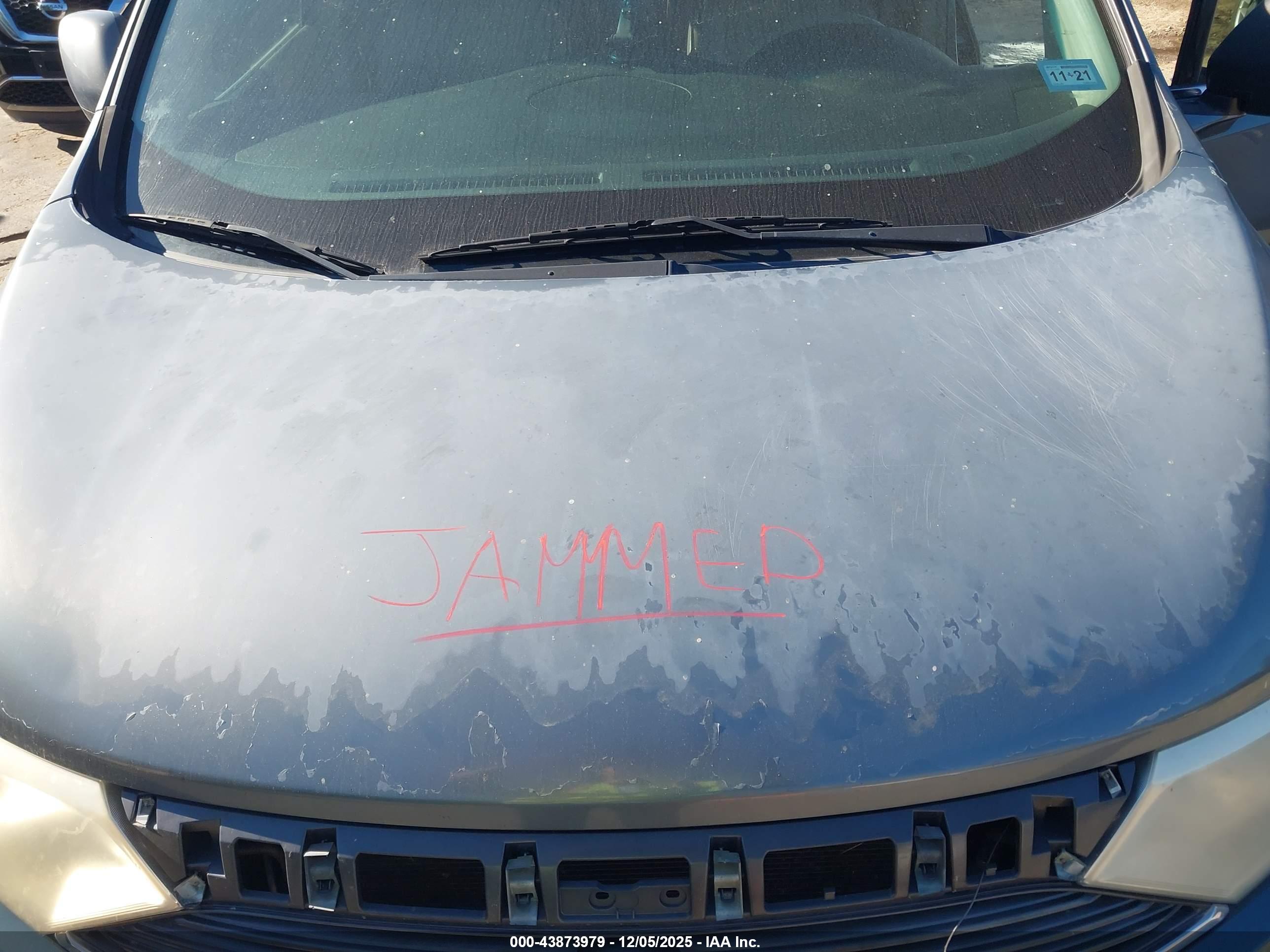 NISSAN QUEST image 10