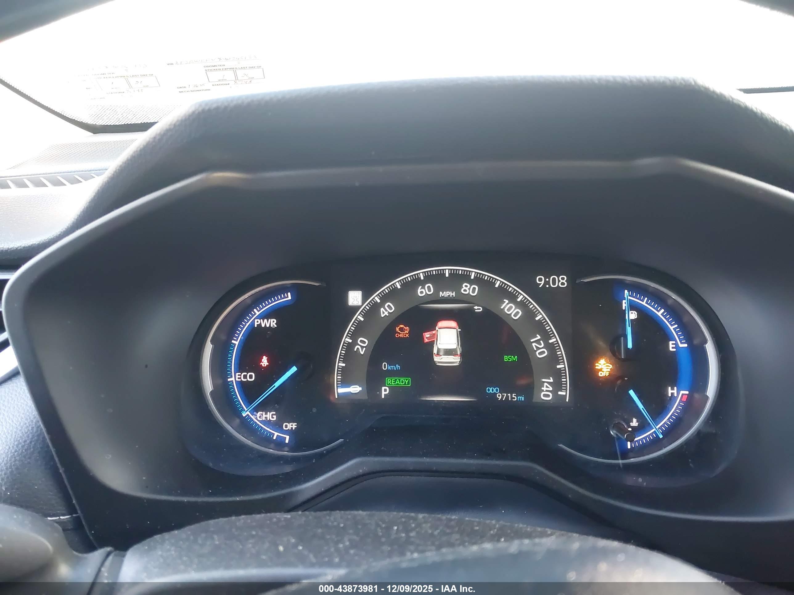 TOYOTA RAV4 image 7