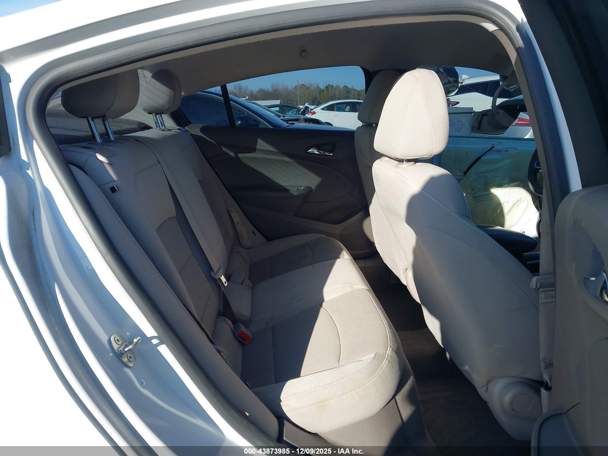 CHEVROLET CRUZE image 8