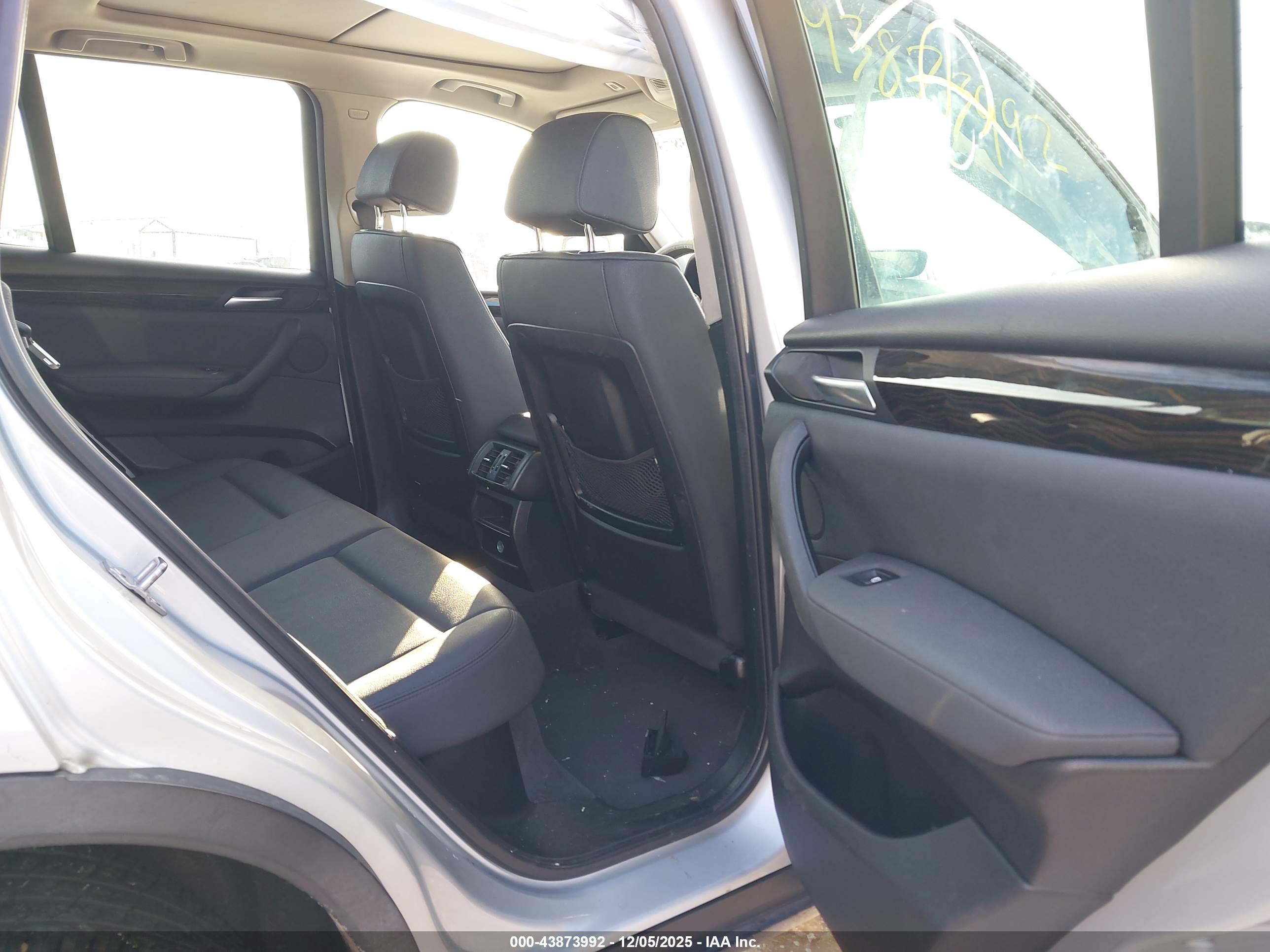 BMW X3 image 8