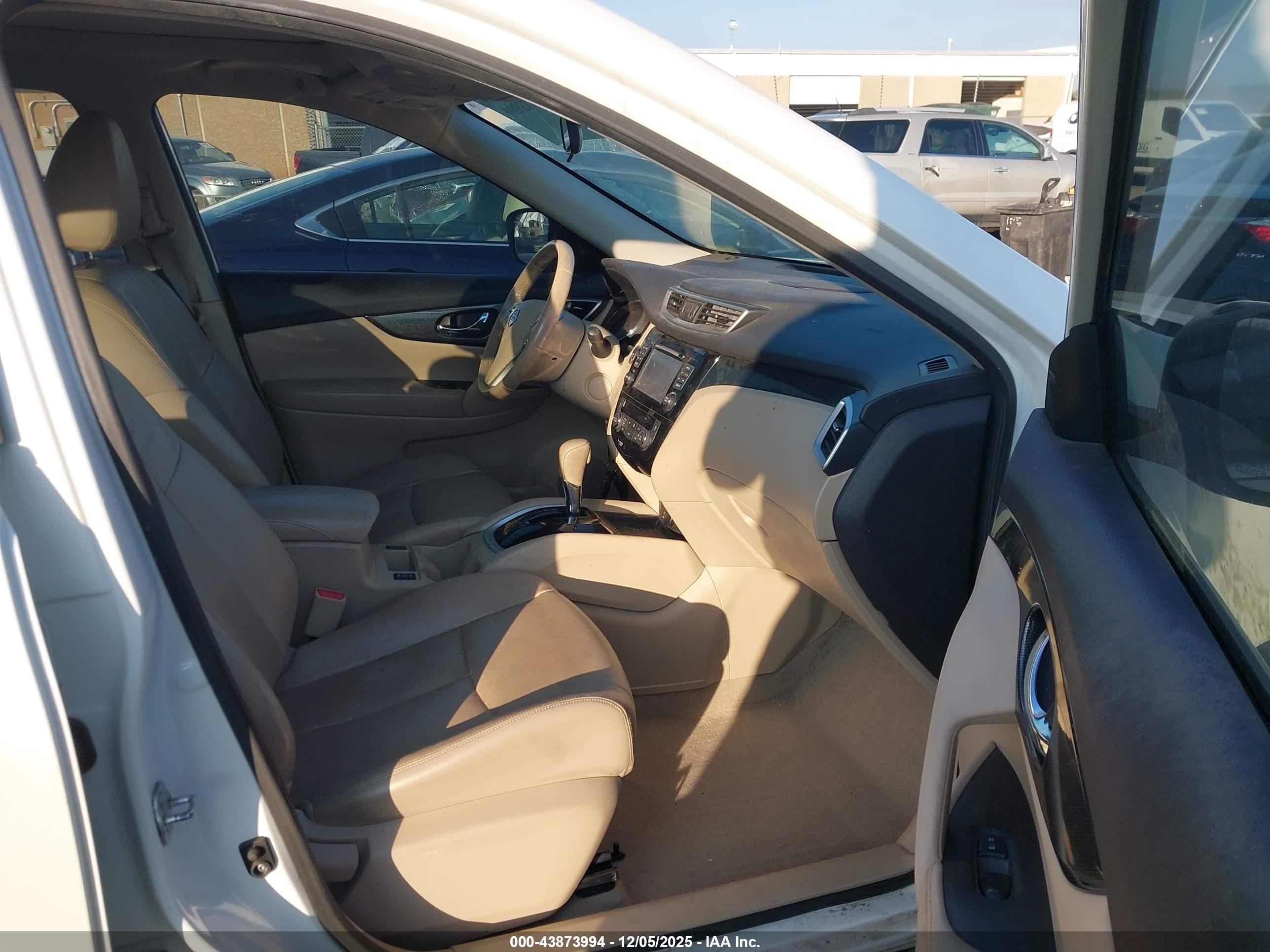 NISSAN ROGUE image 5