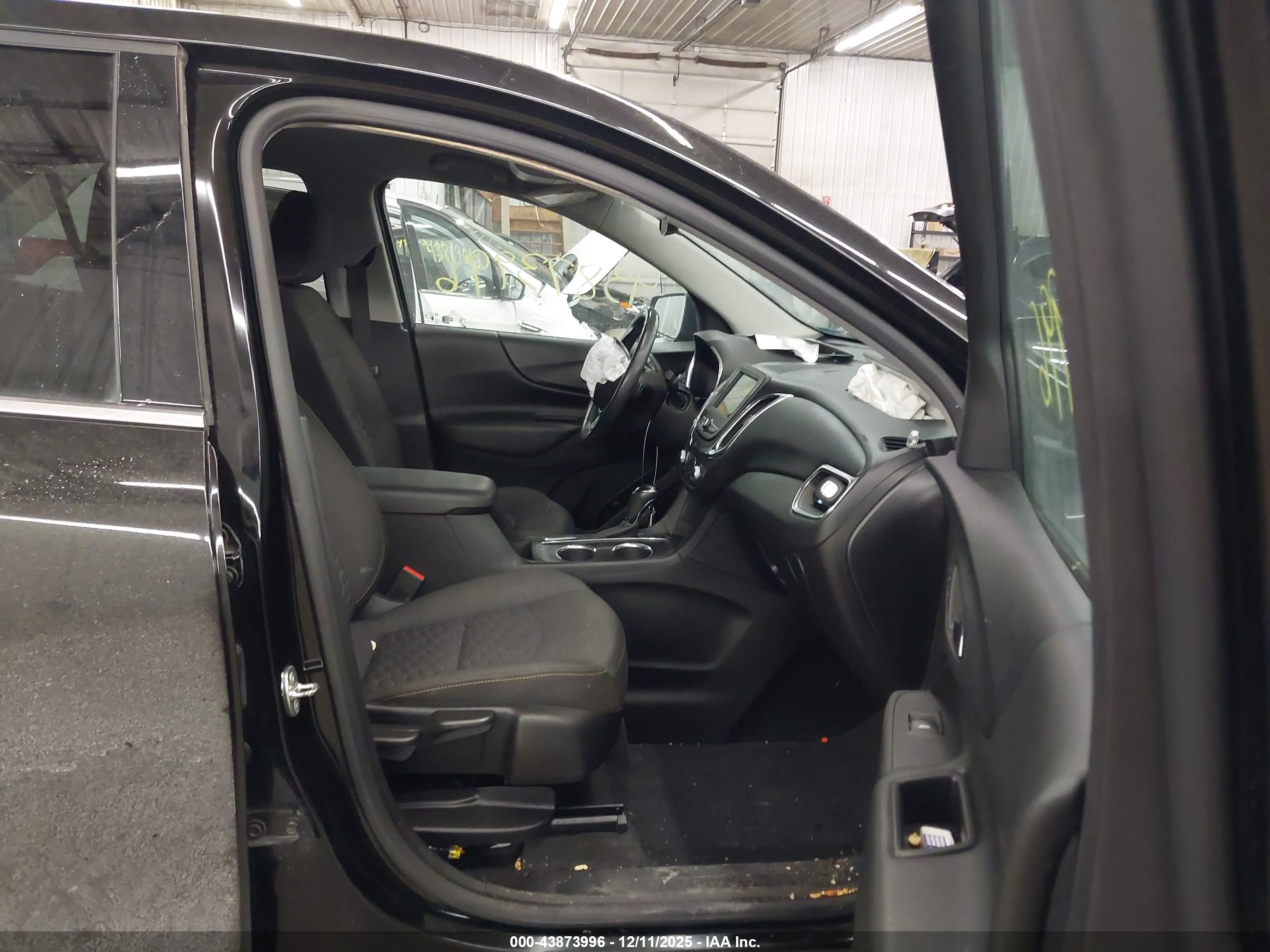 CHEVROLET EQUINOX image 5