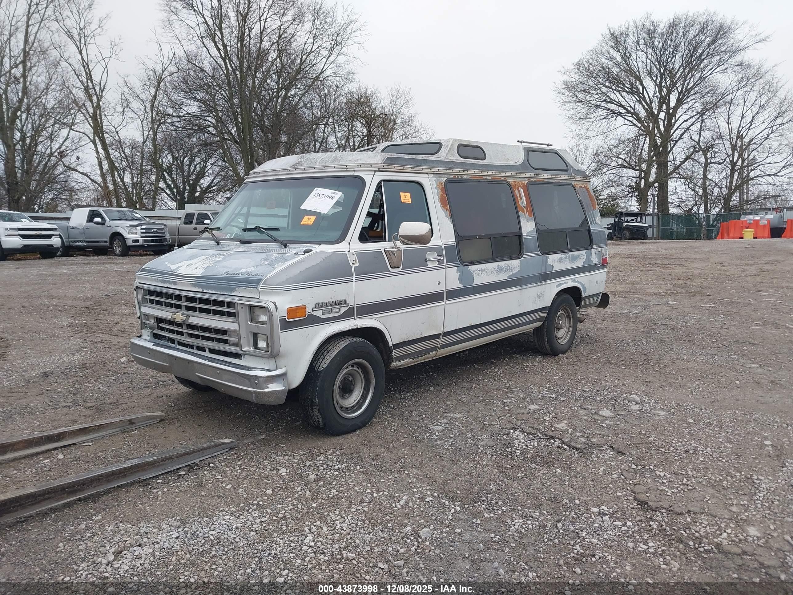 CHEVROLET G20 image 2