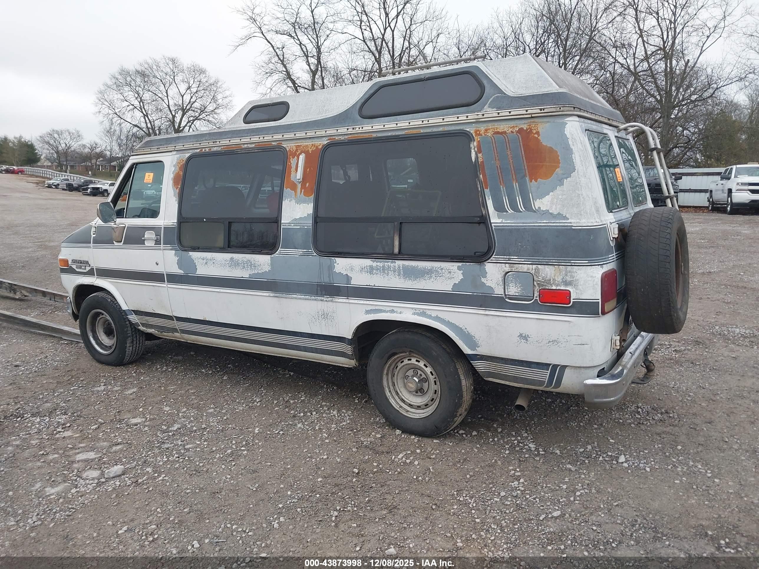 CHEVROLET G20 image 3