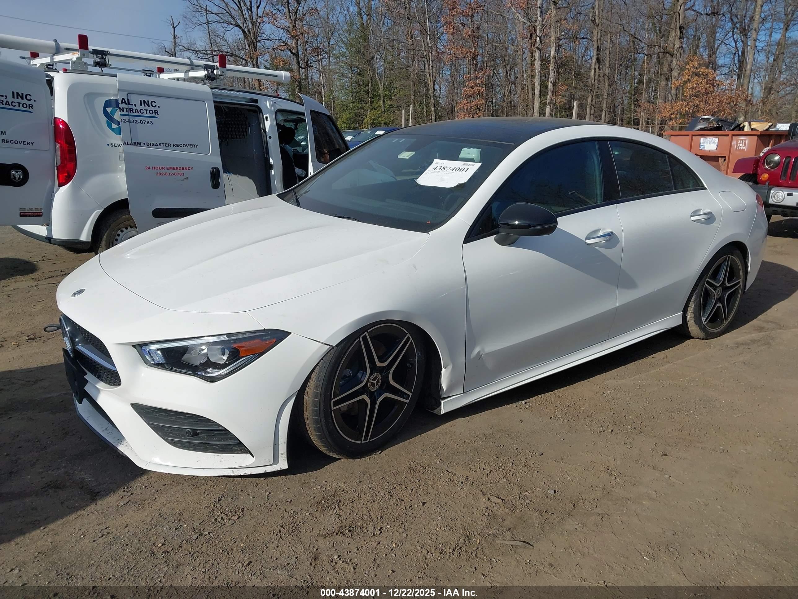 MERCEDES-BENZ CLA image 2