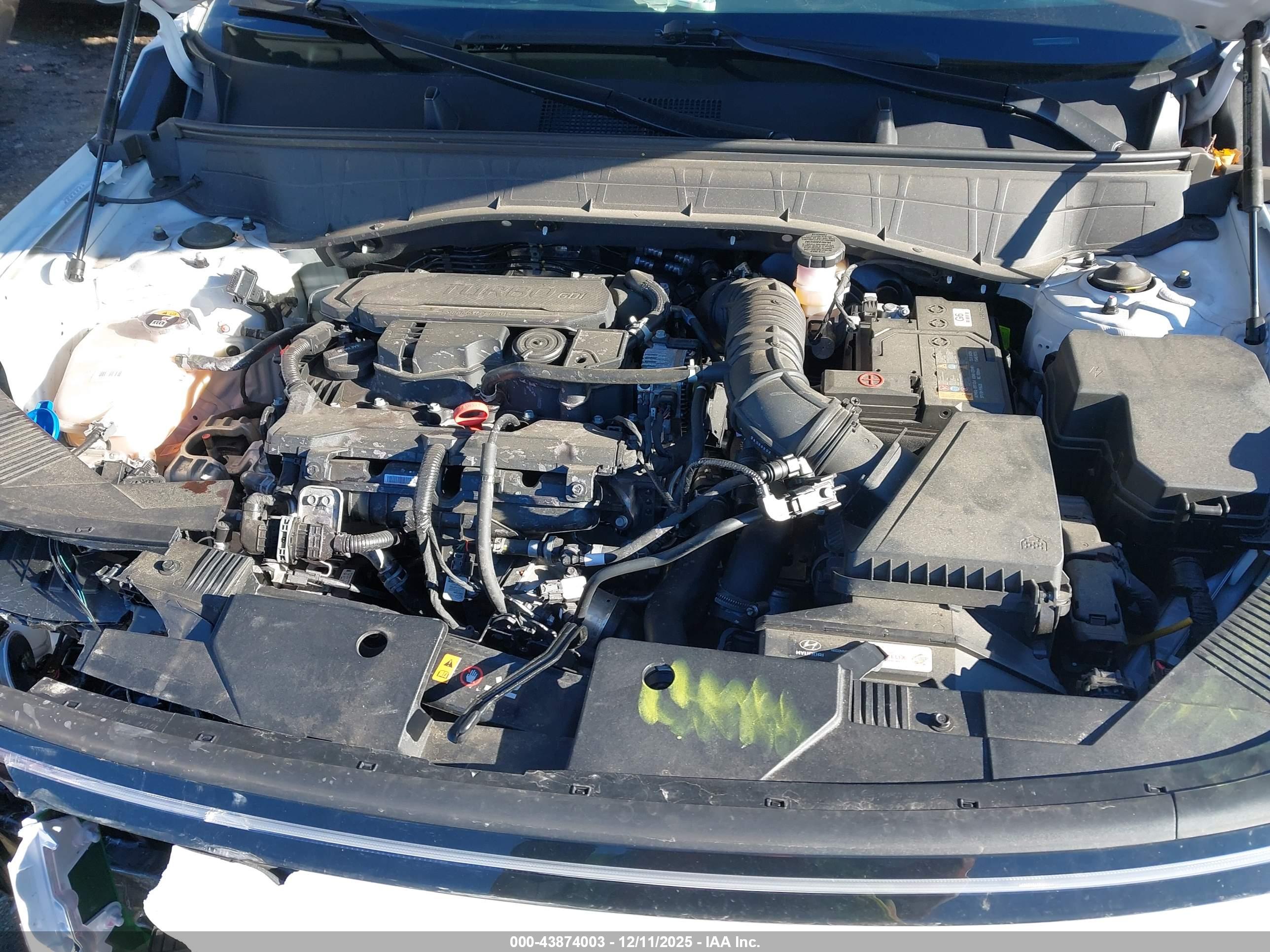 HYUNDAI KONA image 10
