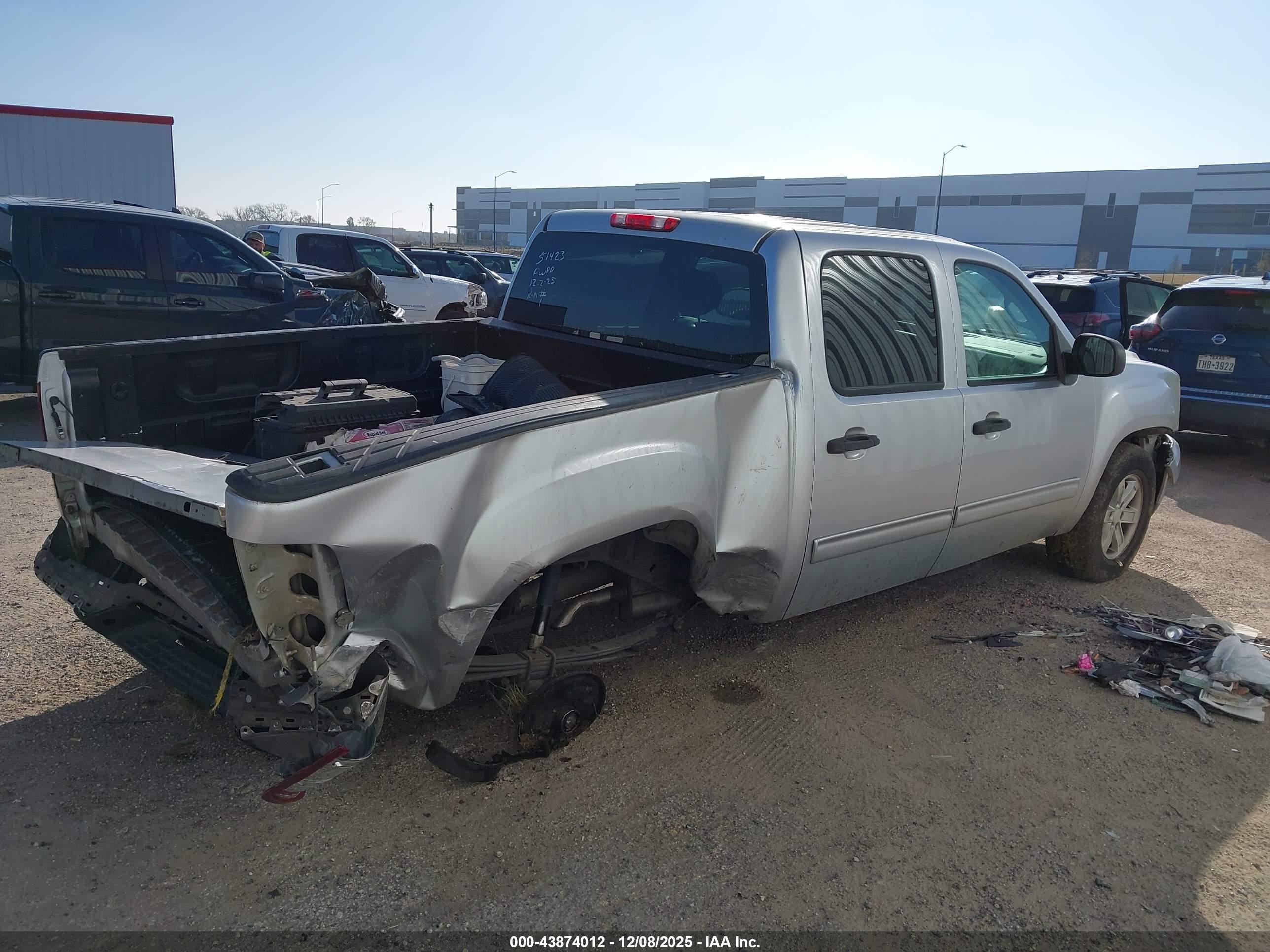GMC SIERRA image 4