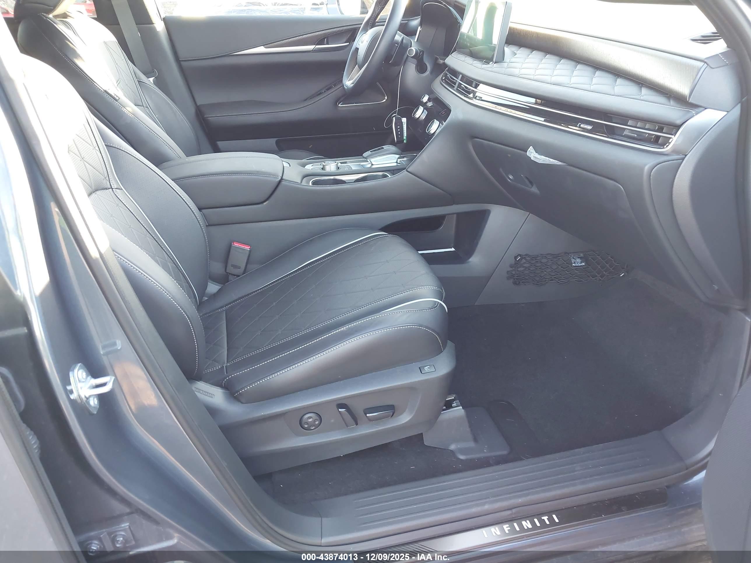 INFINITI QX60 image 5