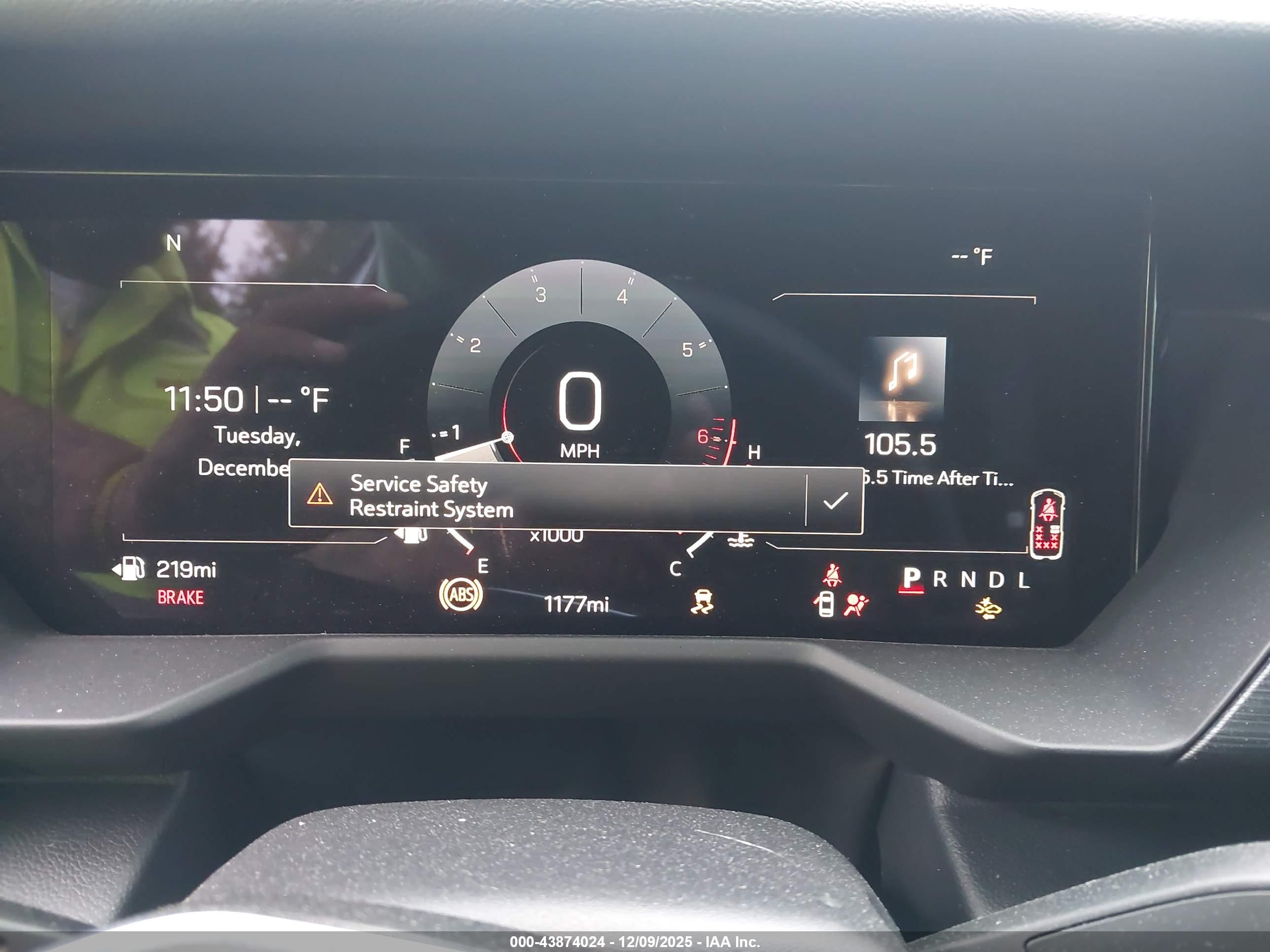 GMC ACADIA image 7