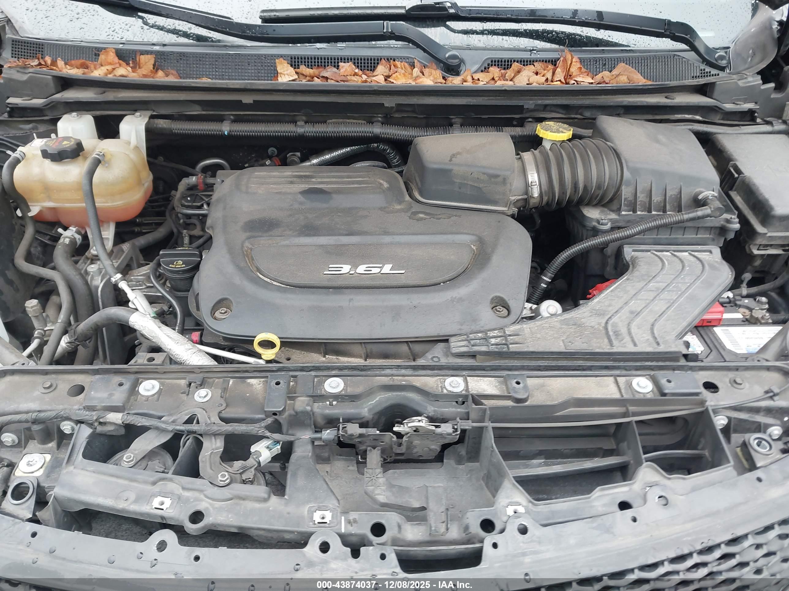 CHRYSLER PACIFICA image 10