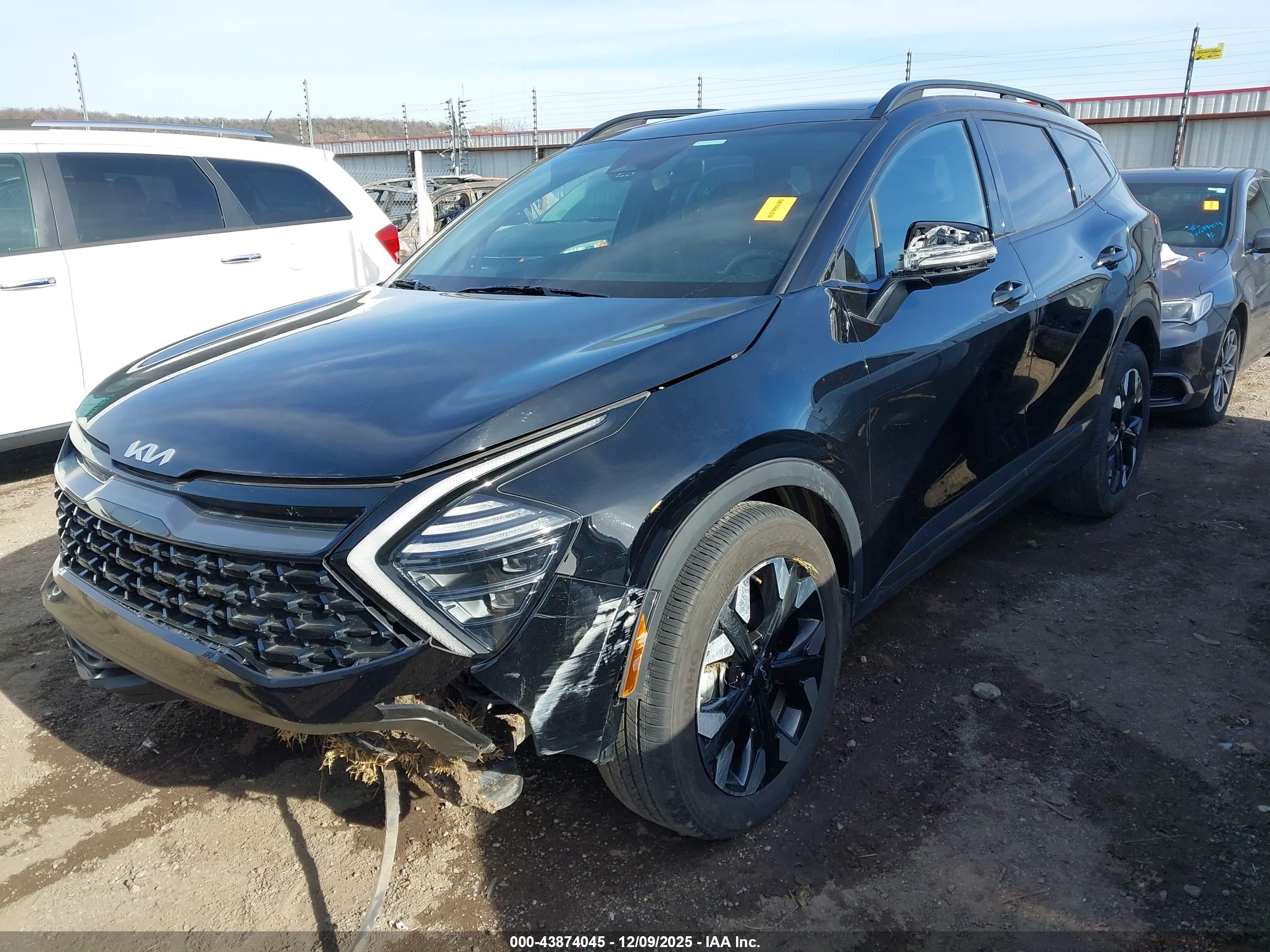 KIA SPORTAGE image 2