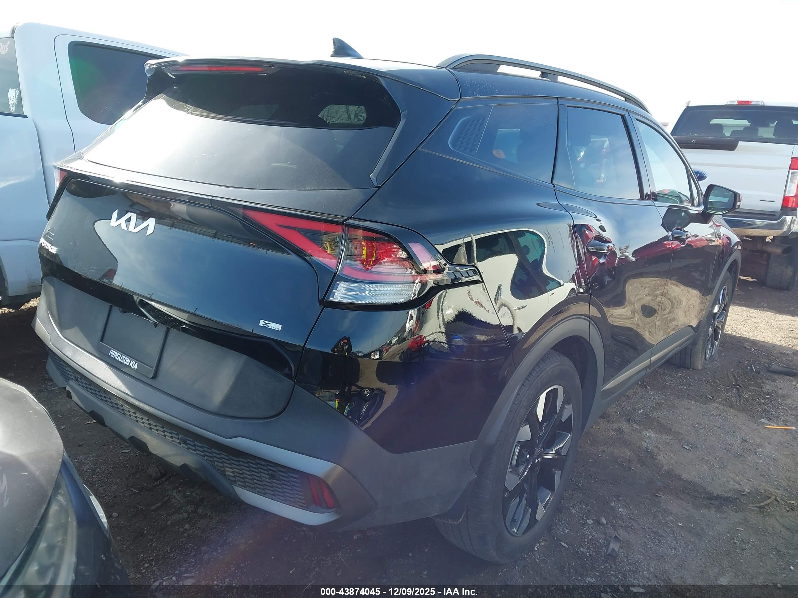 KIA SPORTAGE image 4