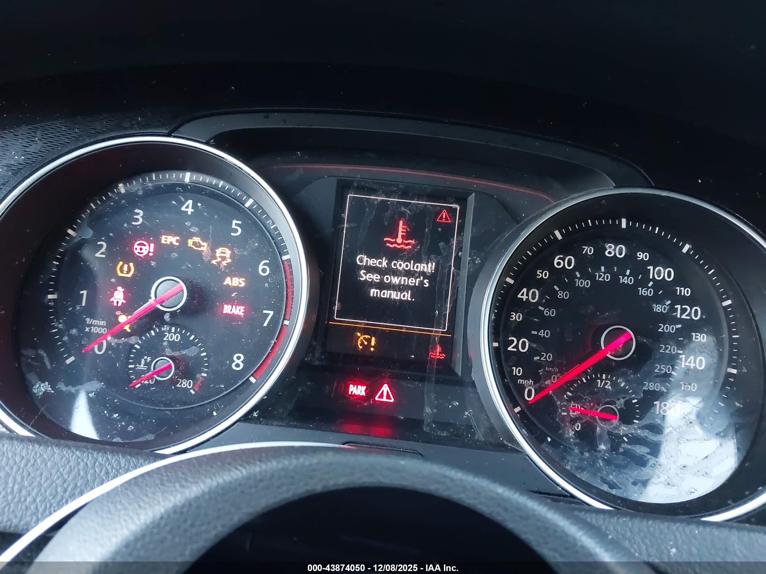 VOLKSWAGEN GOLF image 7