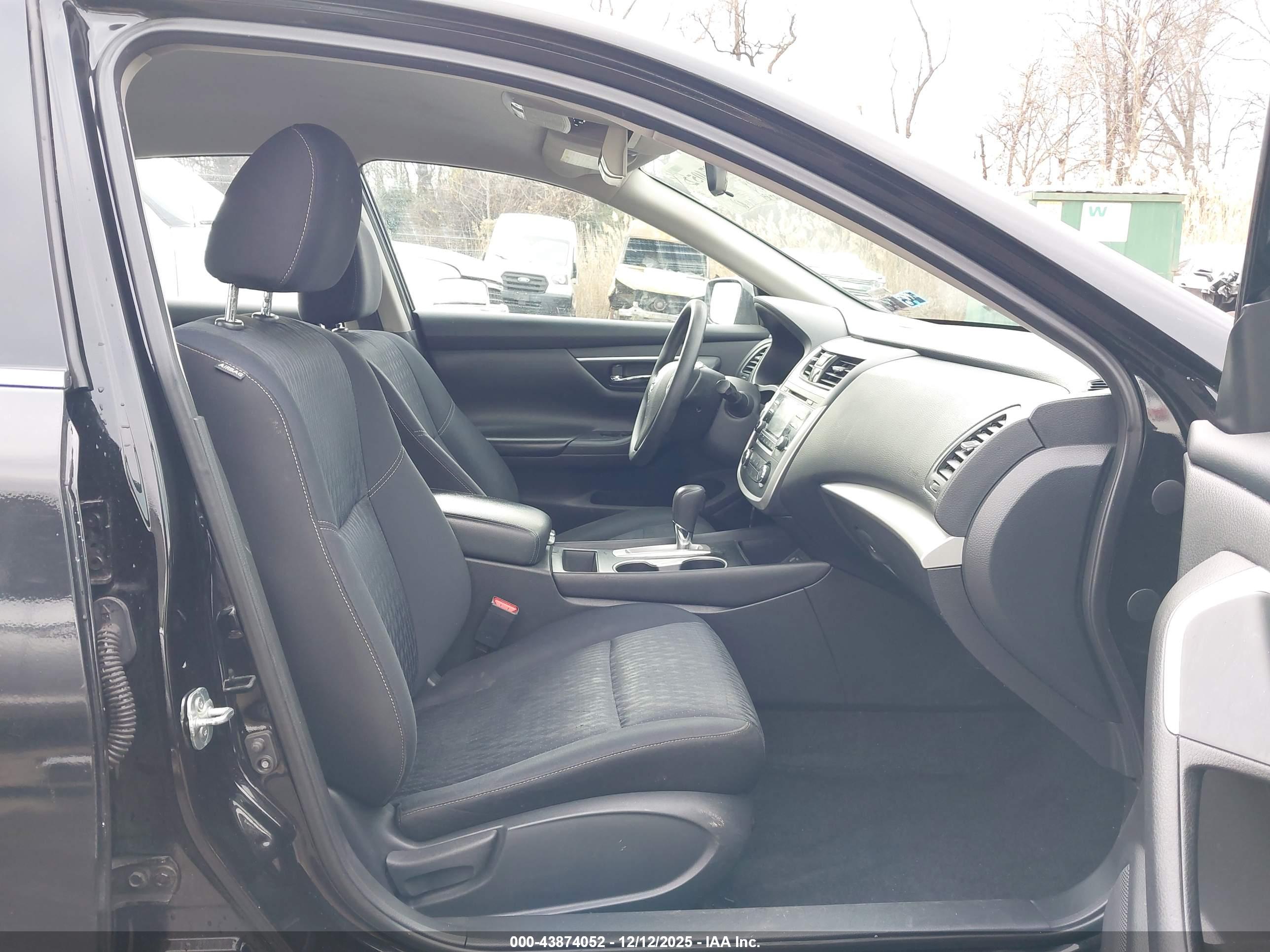 NISSAN ALTIMA image 5