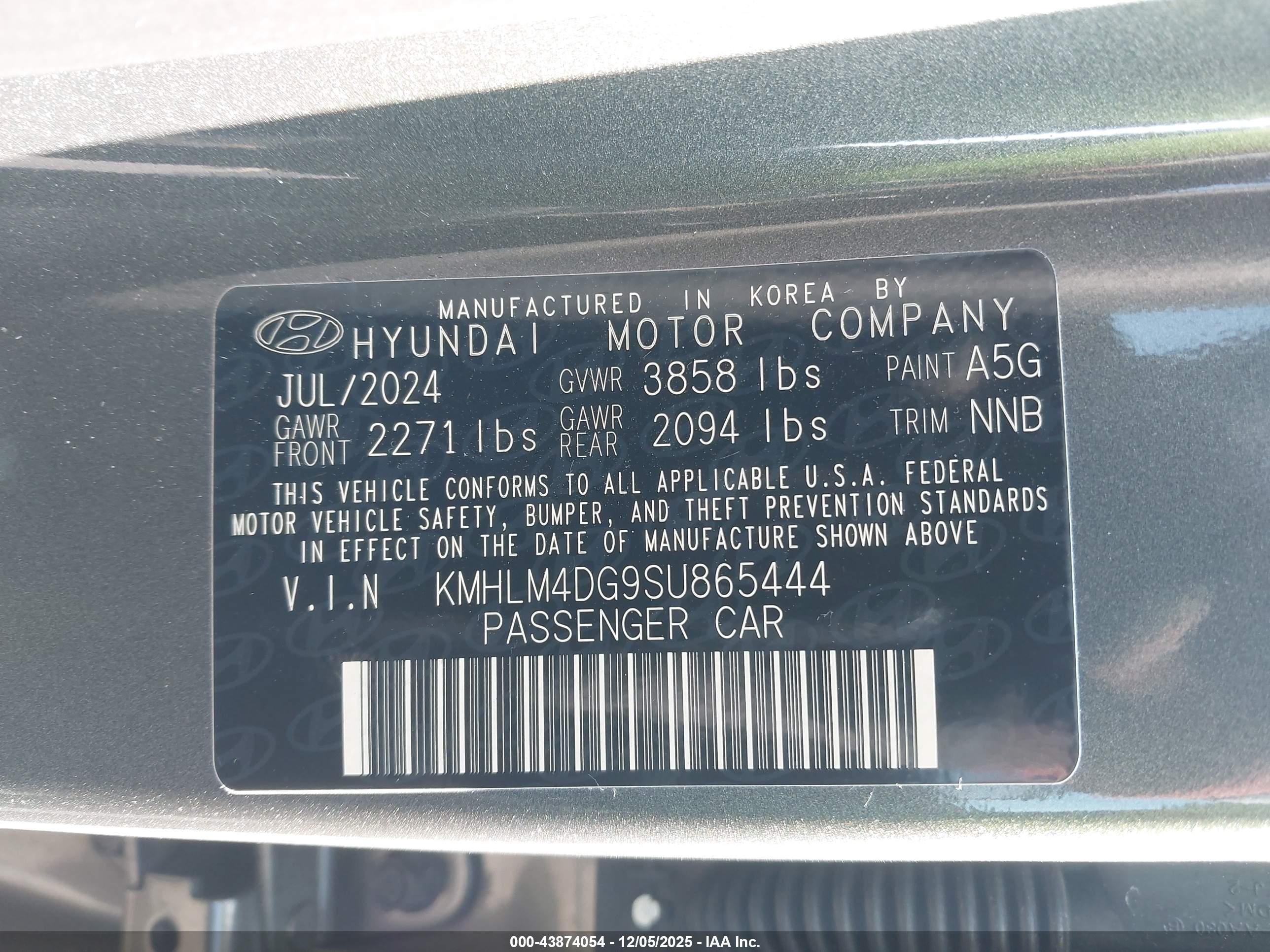 HYUNDAI ELANTRA image 9