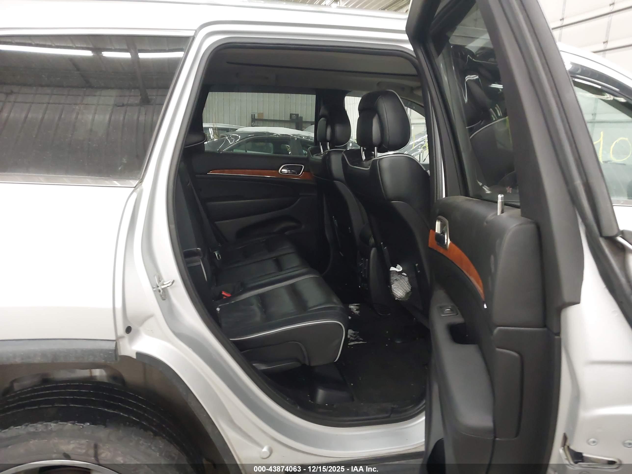 JEEP GRAND image 8