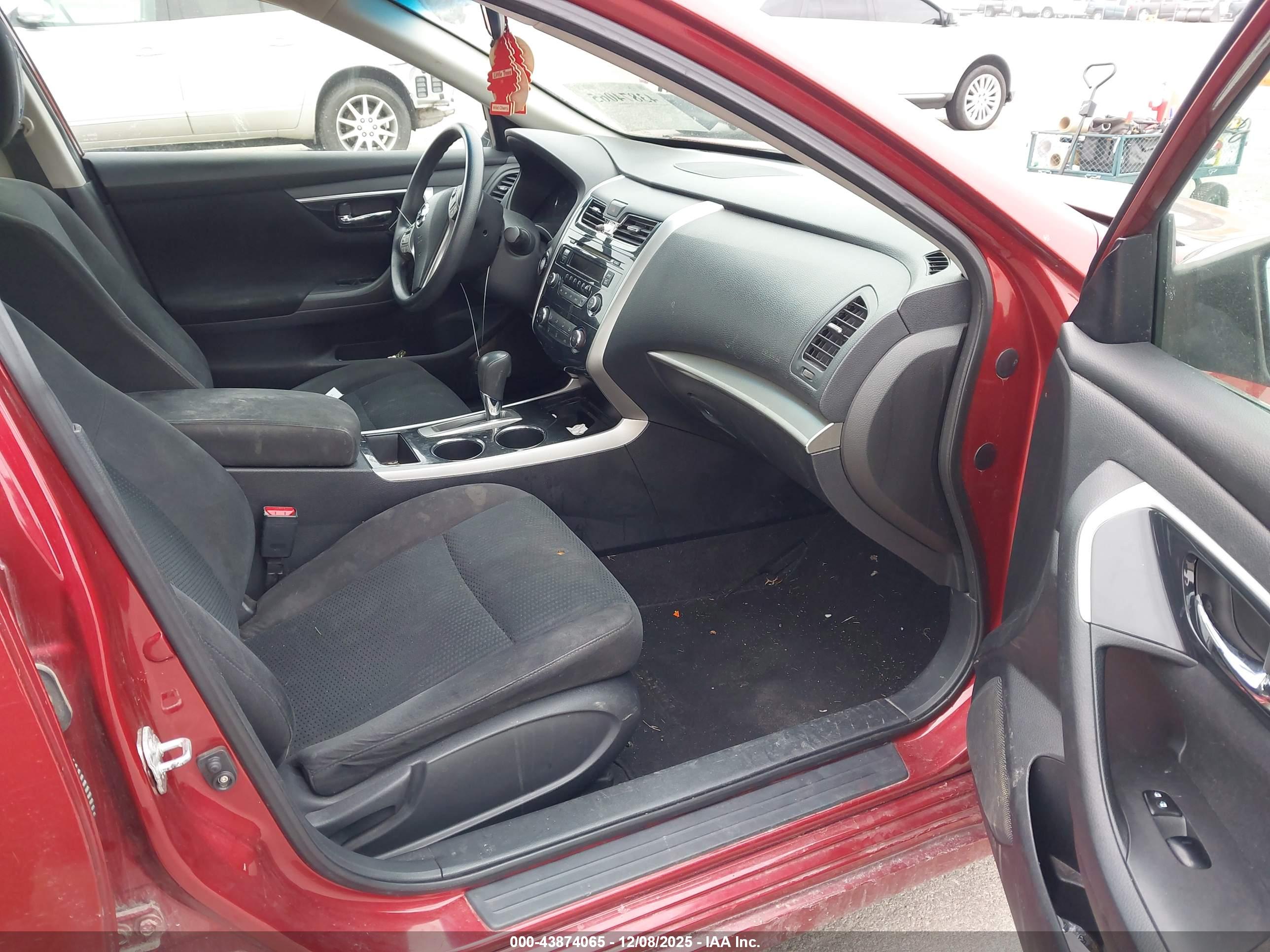 NISSAN ALTIMA image 5