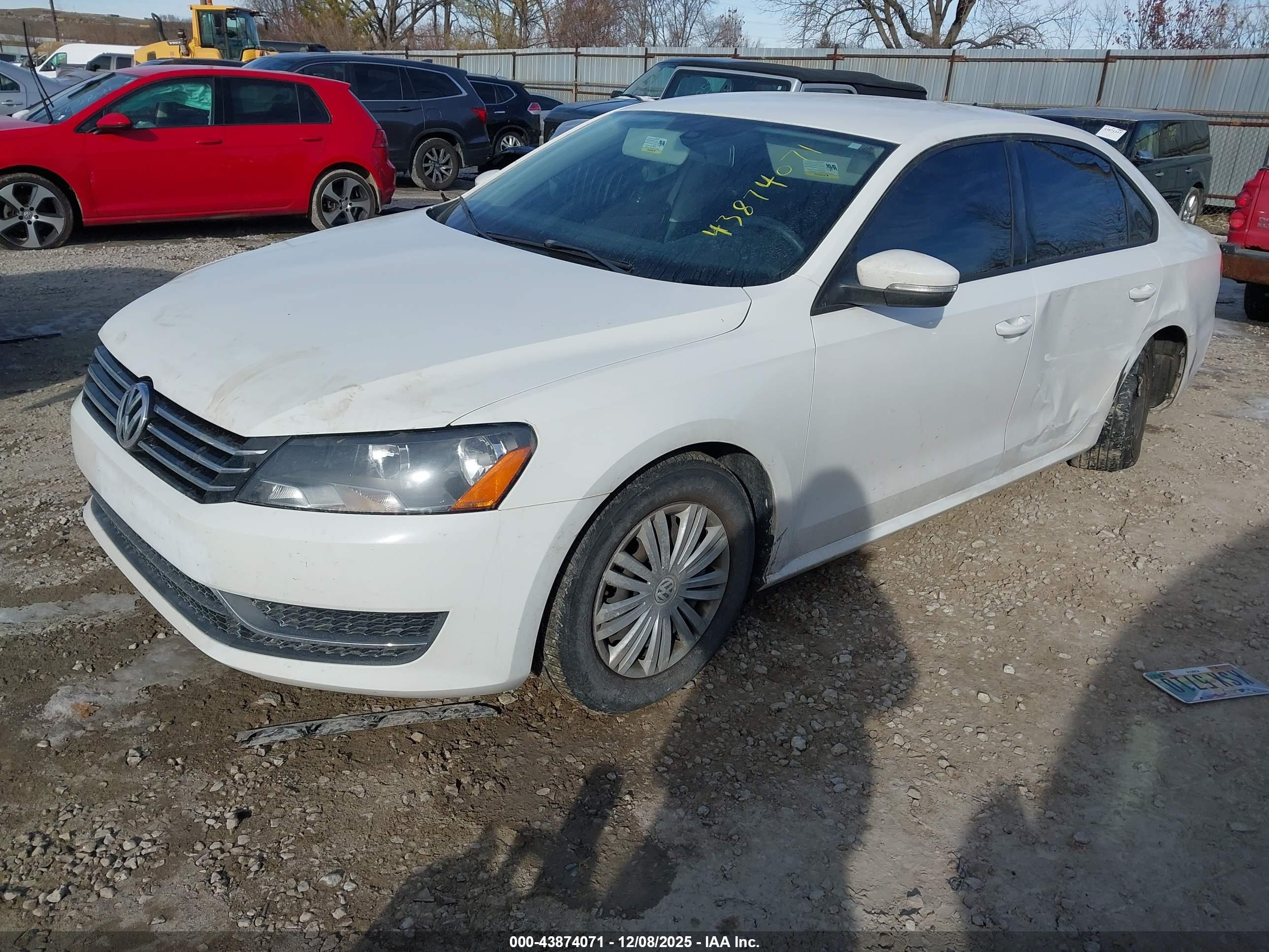 VOLKSWAGEN PASSAT image 2