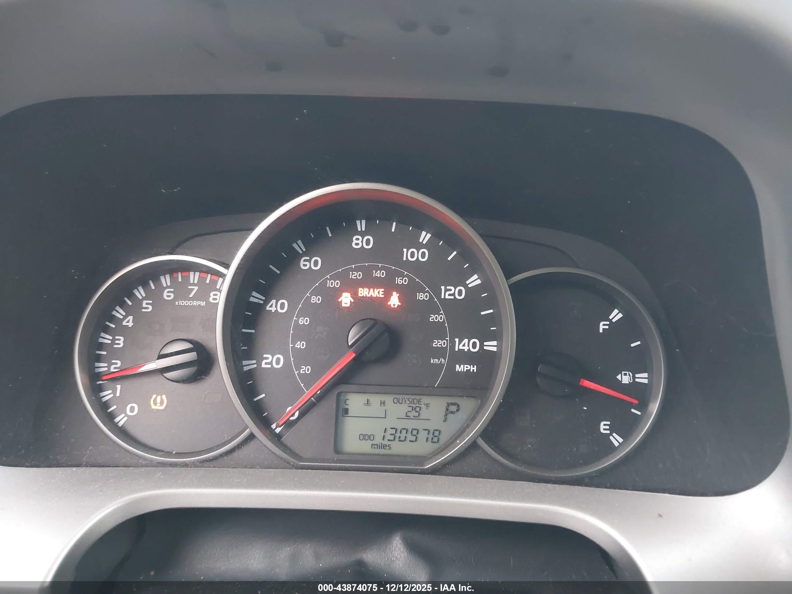 TOYOTA RAV4 image 7