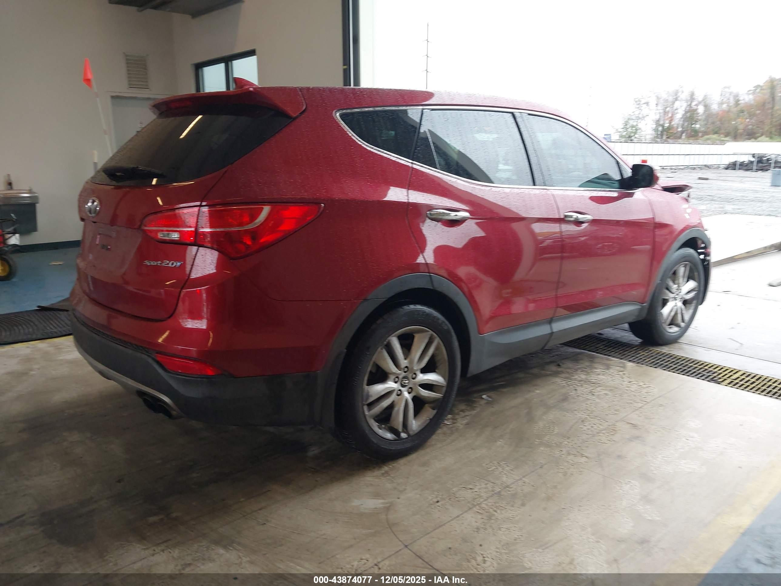 HYUNDAI SANTA image 4