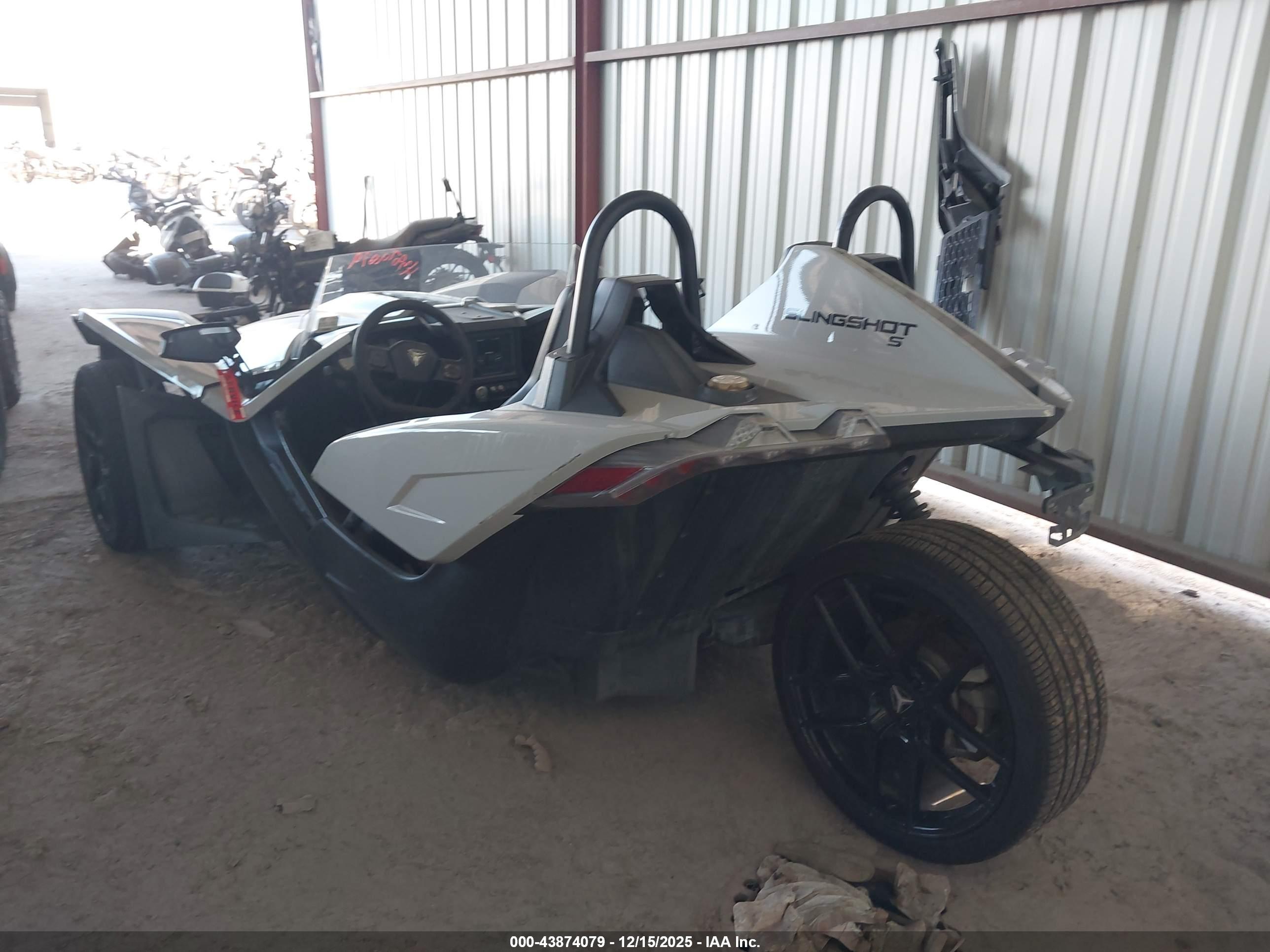 POLARIS SLINGSHOT image 3