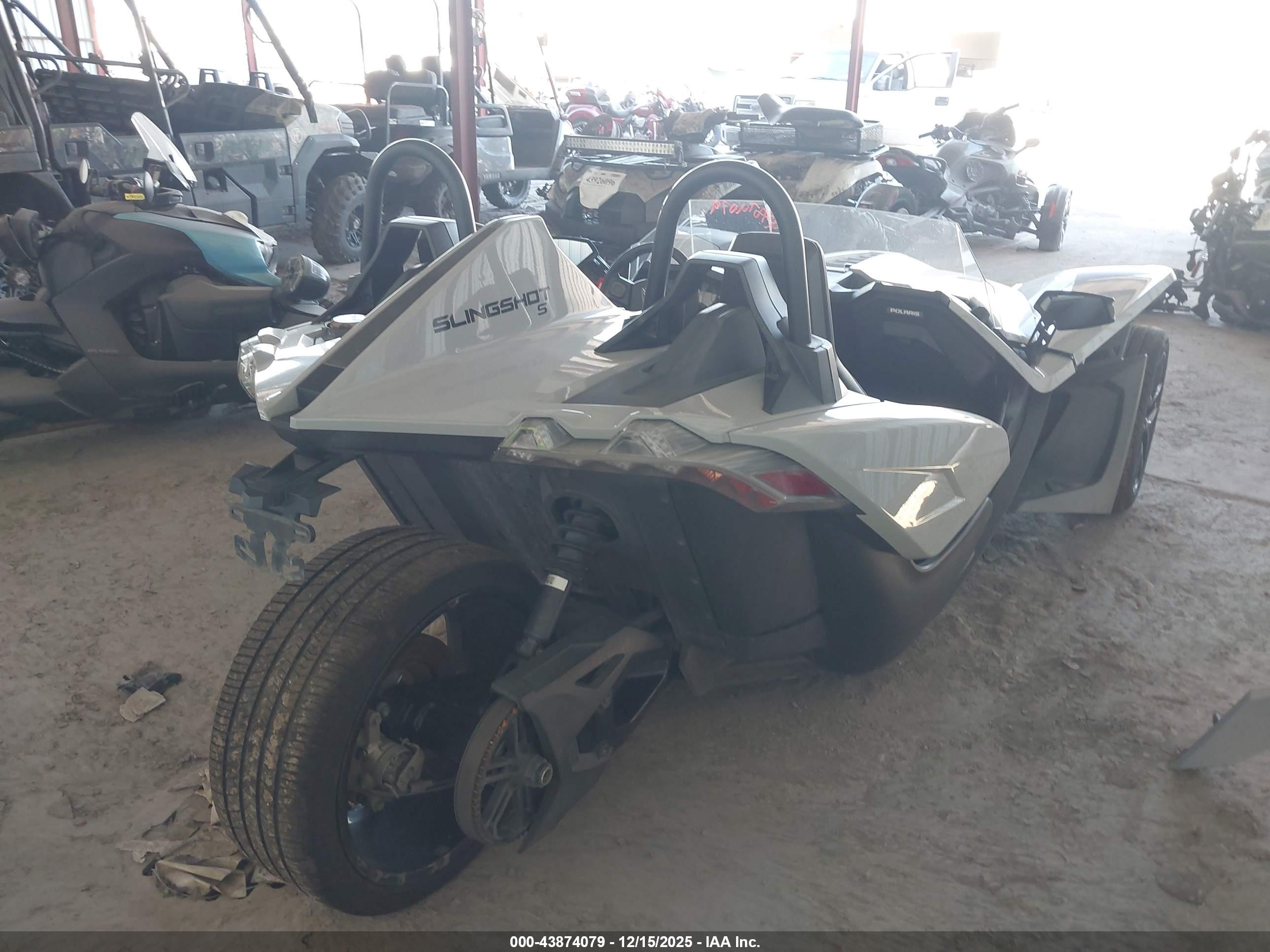 POLARIS SLINGSHOT image 4