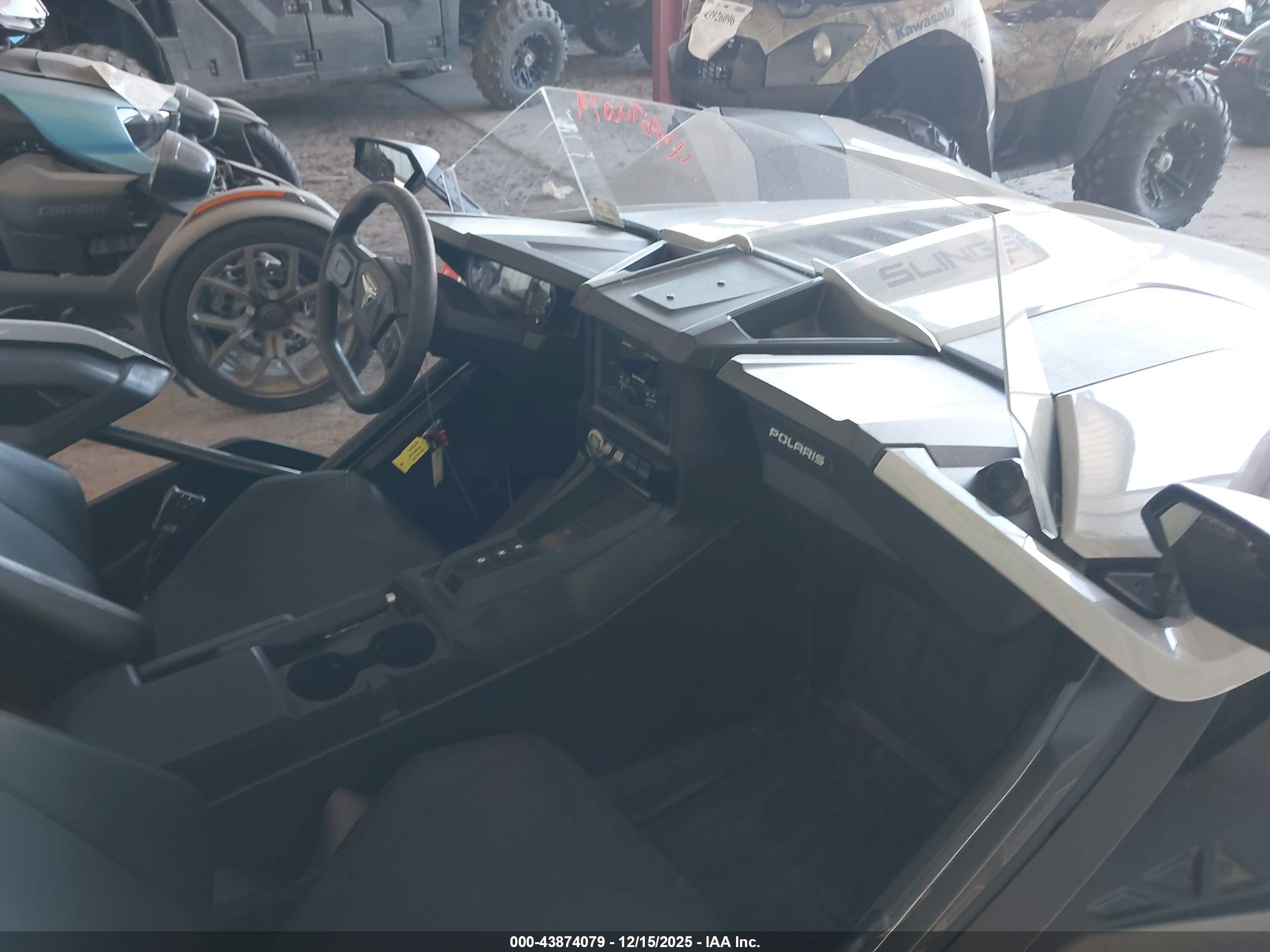 POLARIS SLINGSHOT image 5