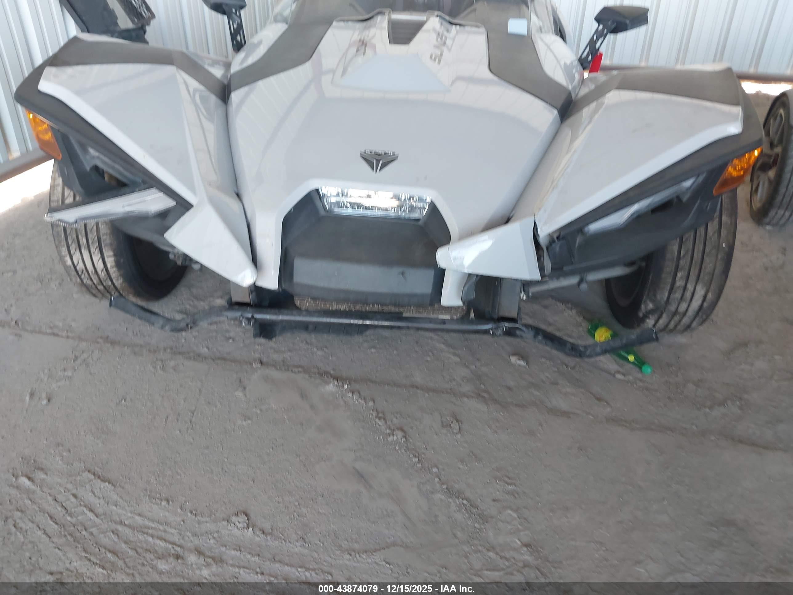 POLARIS SLINGSHOT image 6