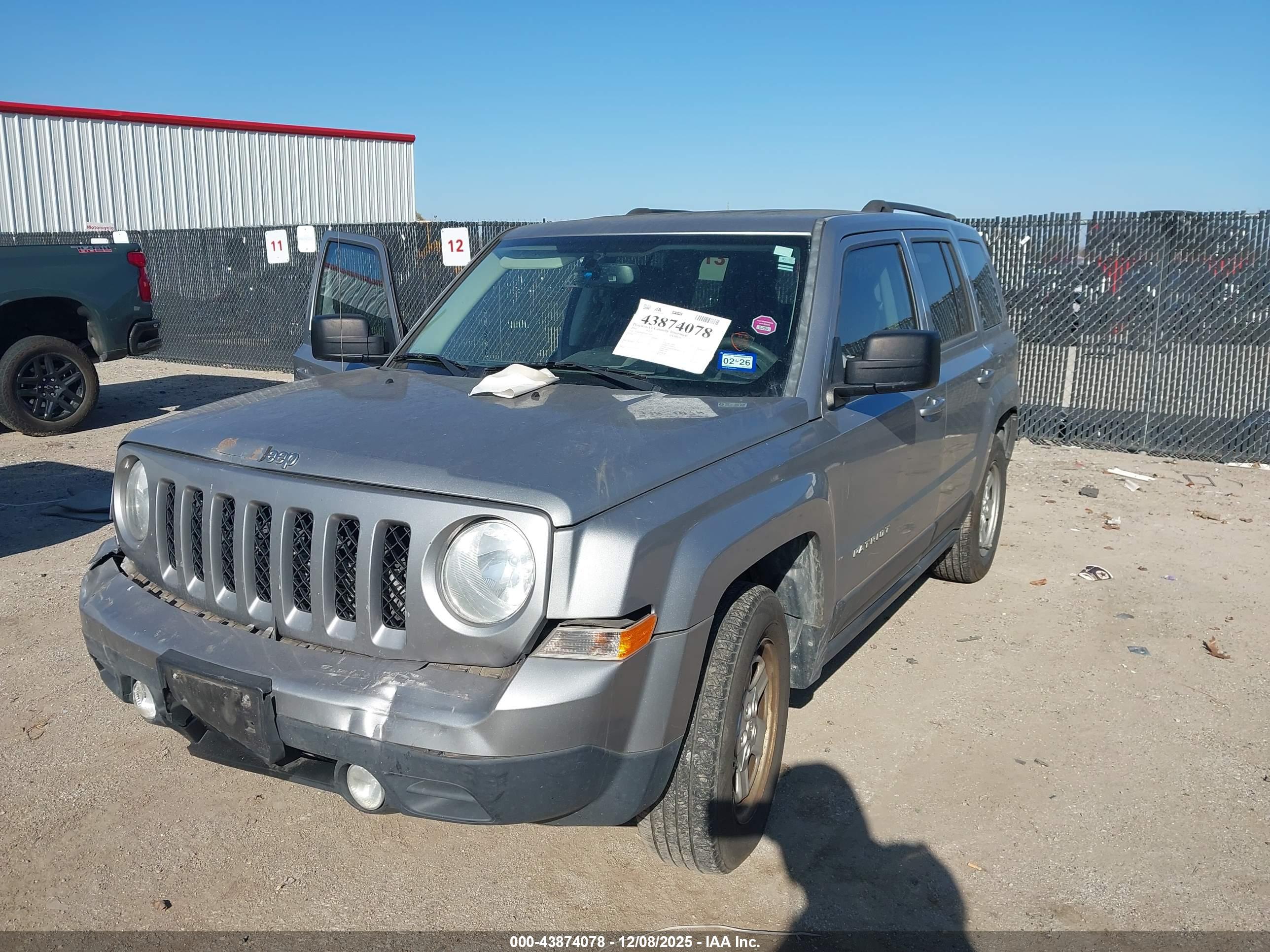 JEEP PATRIOT image 2