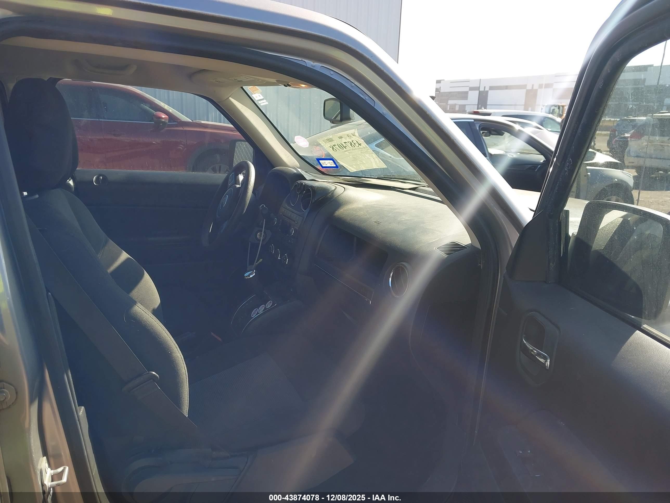 JEEP PATRIOT image 5