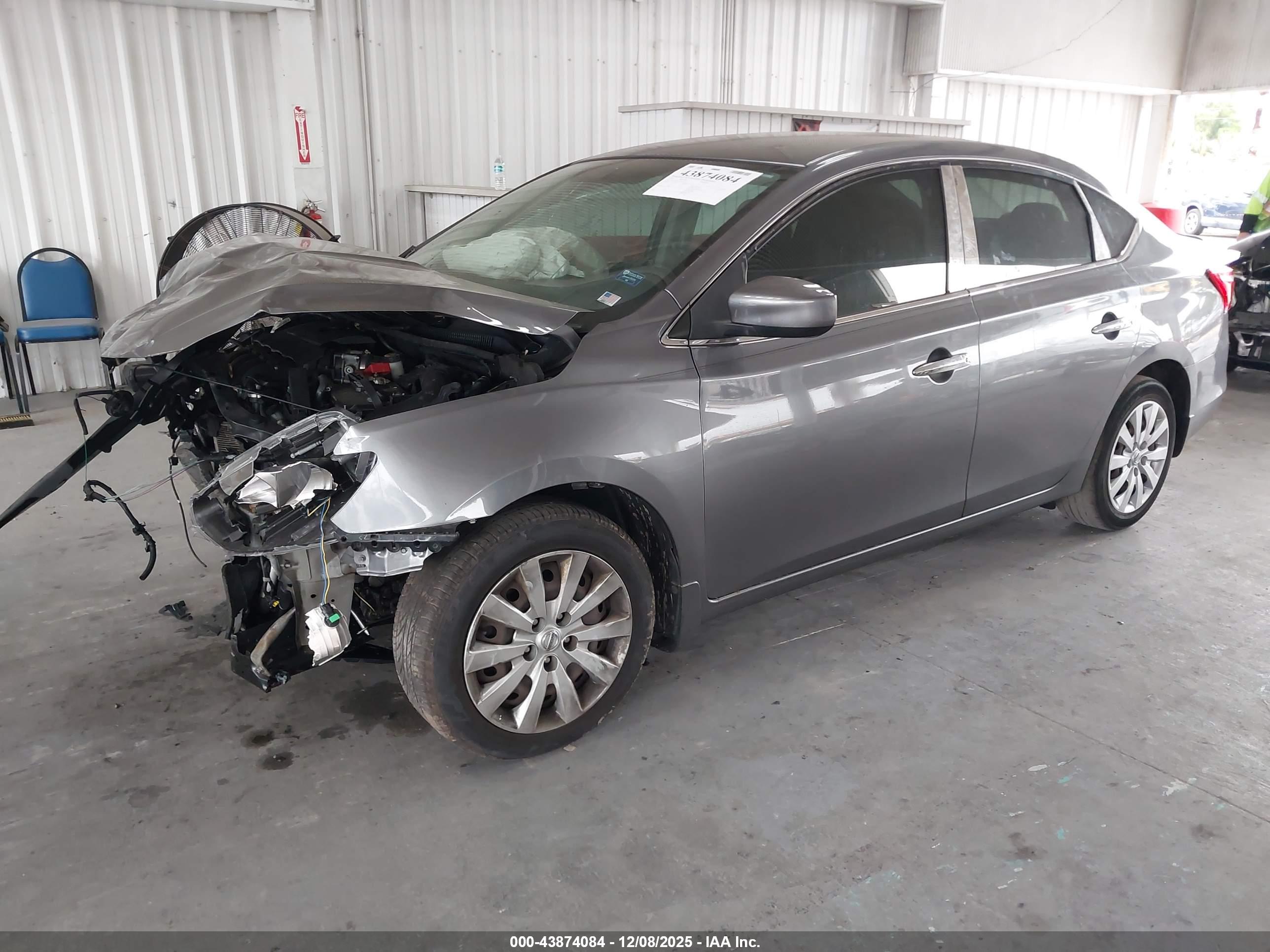 NISSAN SENTRA image 2