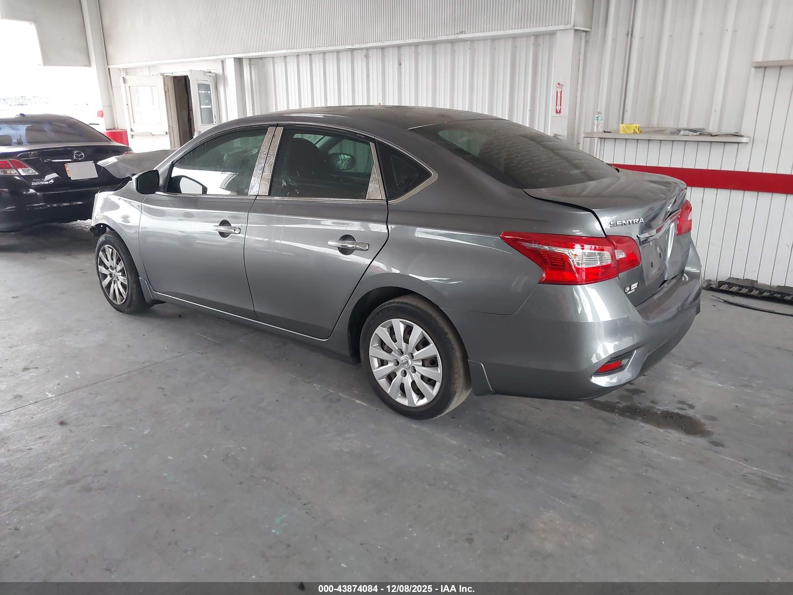NISSAN SENTRA image 3