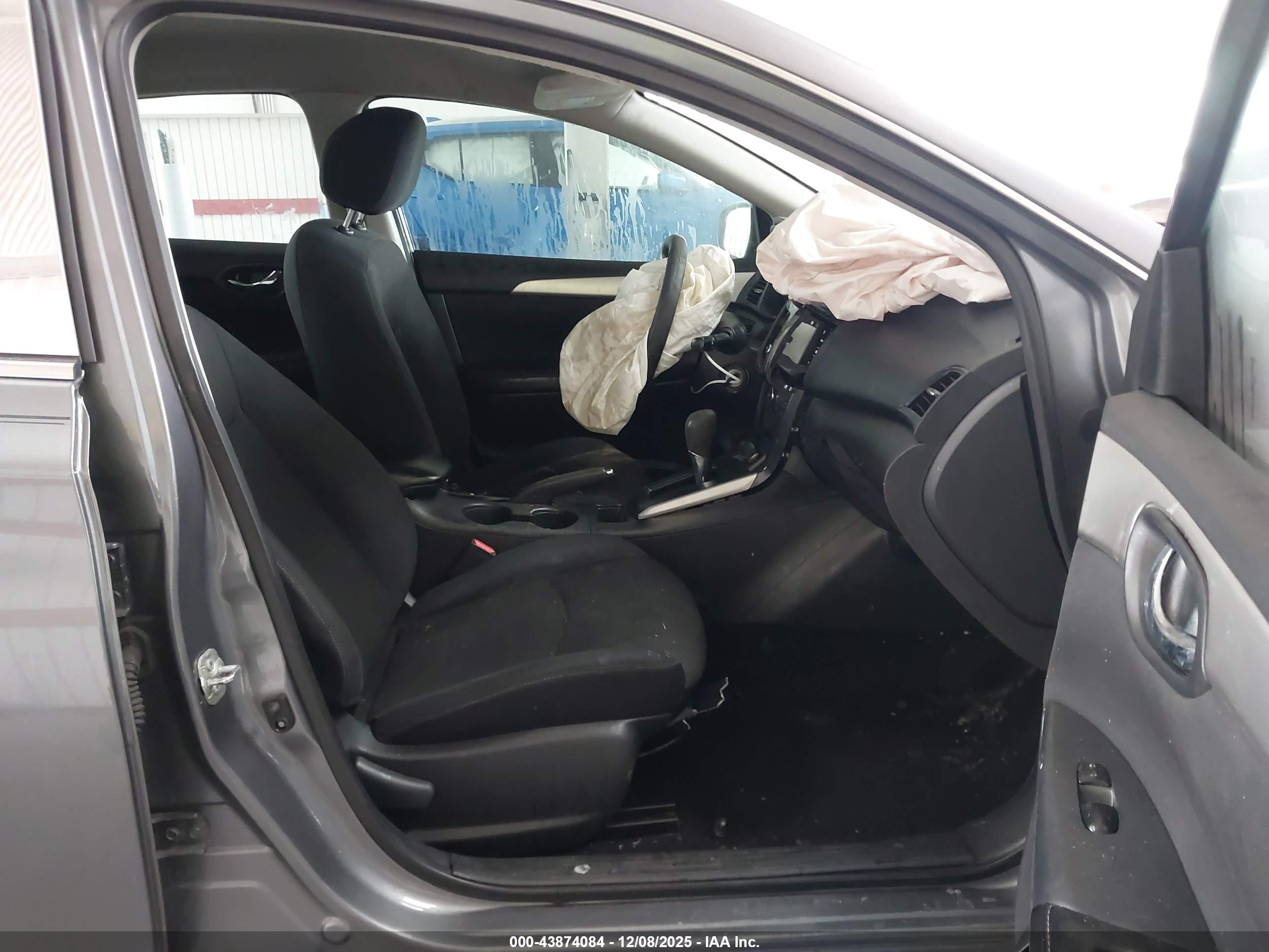 NISSAN SENTRA image 5
