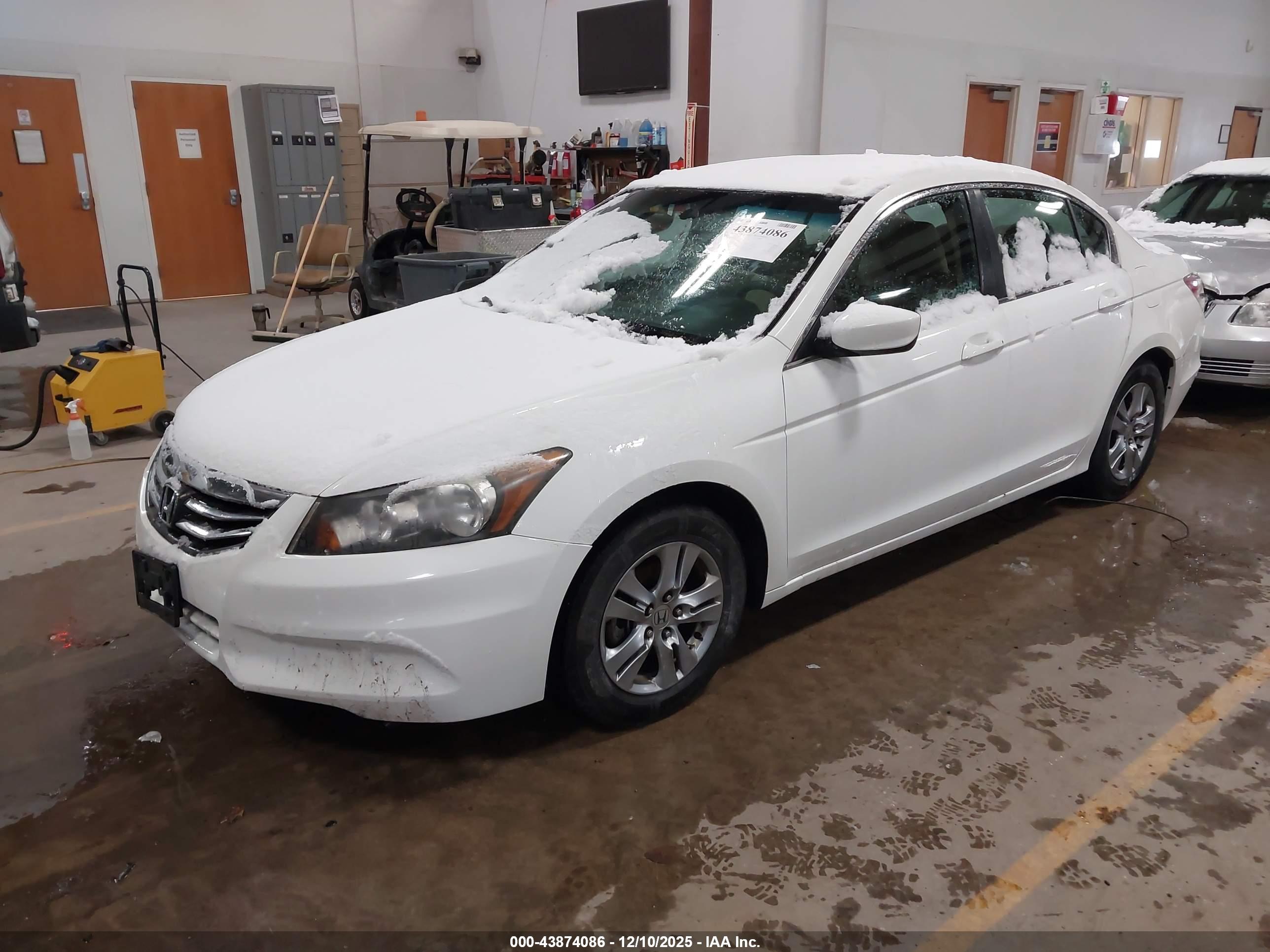 HONDA ACCORD image 2
