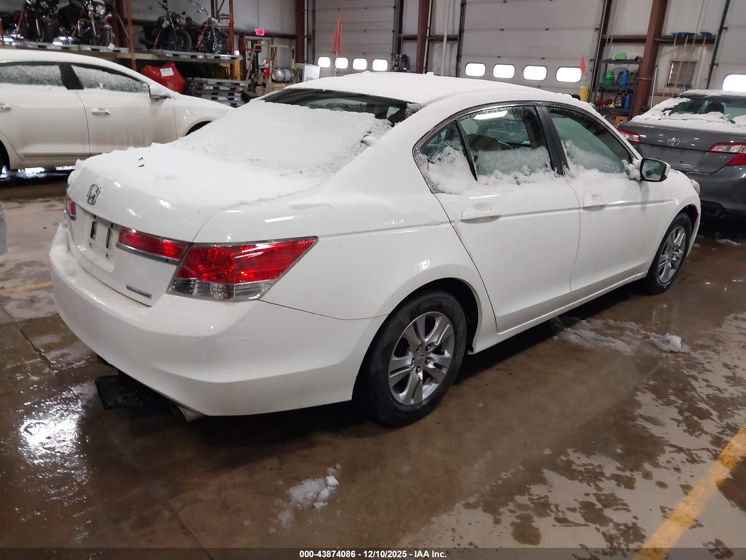HONDA ACCORD image 4