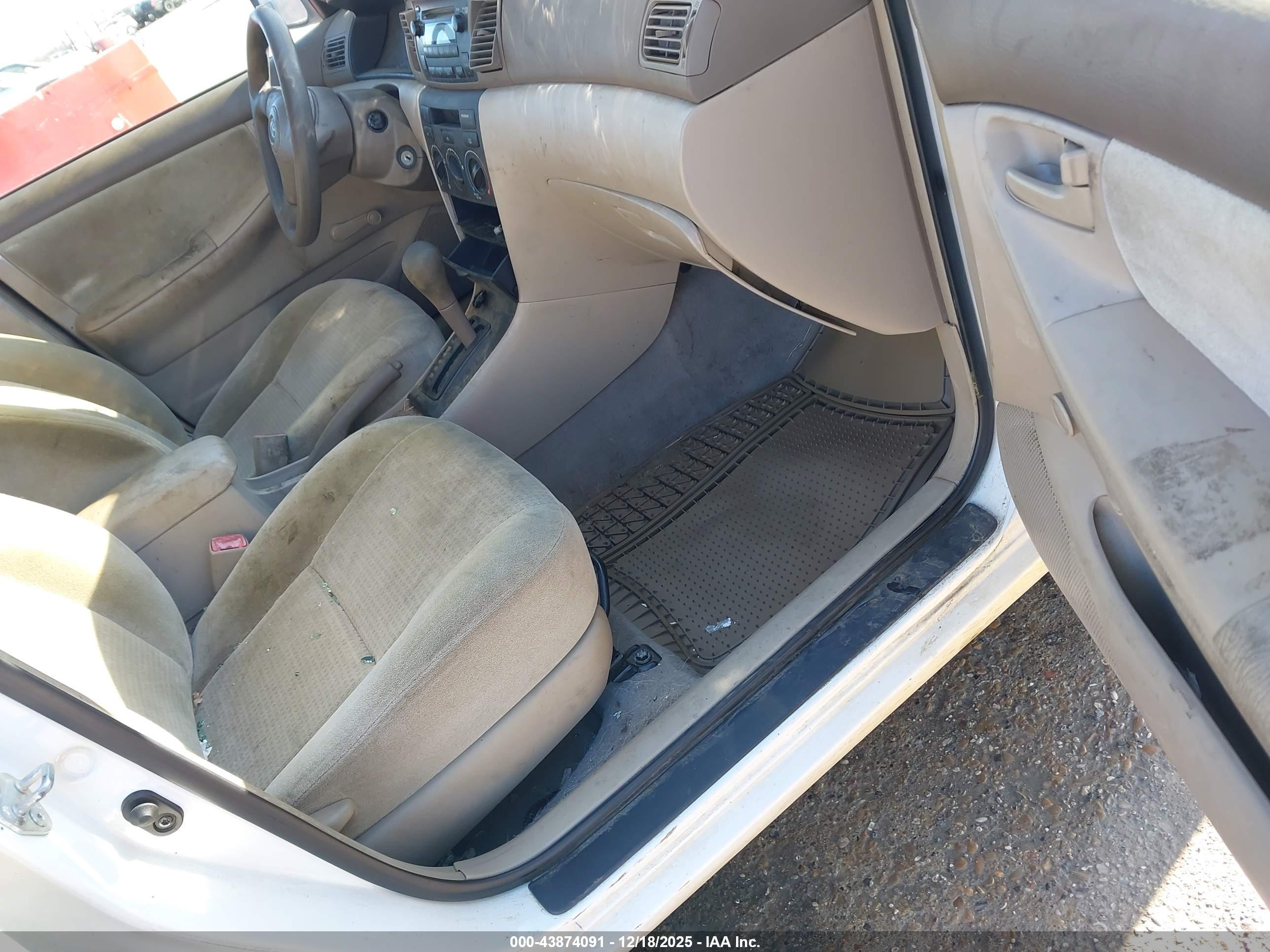 TOYOTA COROLLA image 5