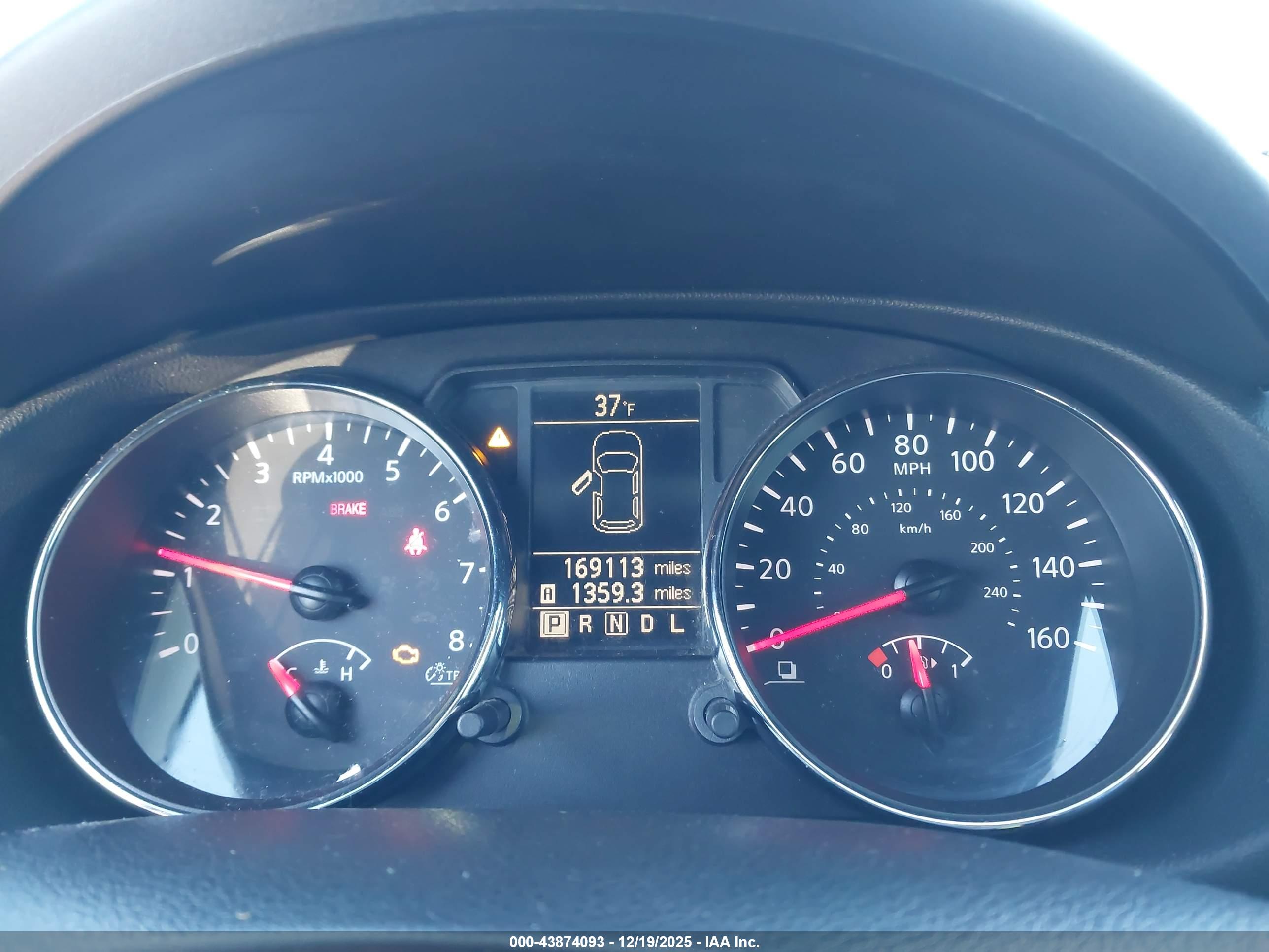 NISSAN ROGUE image 7