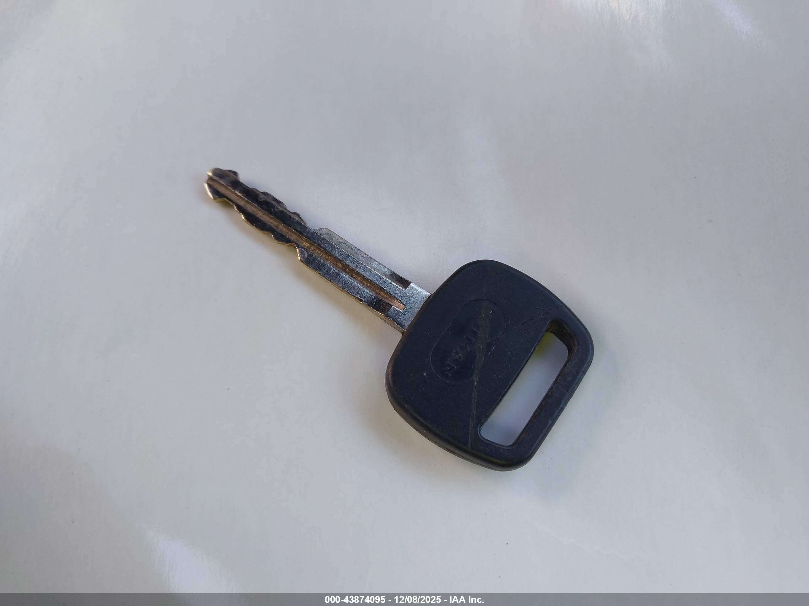 TOYOTA YARIS image 11
