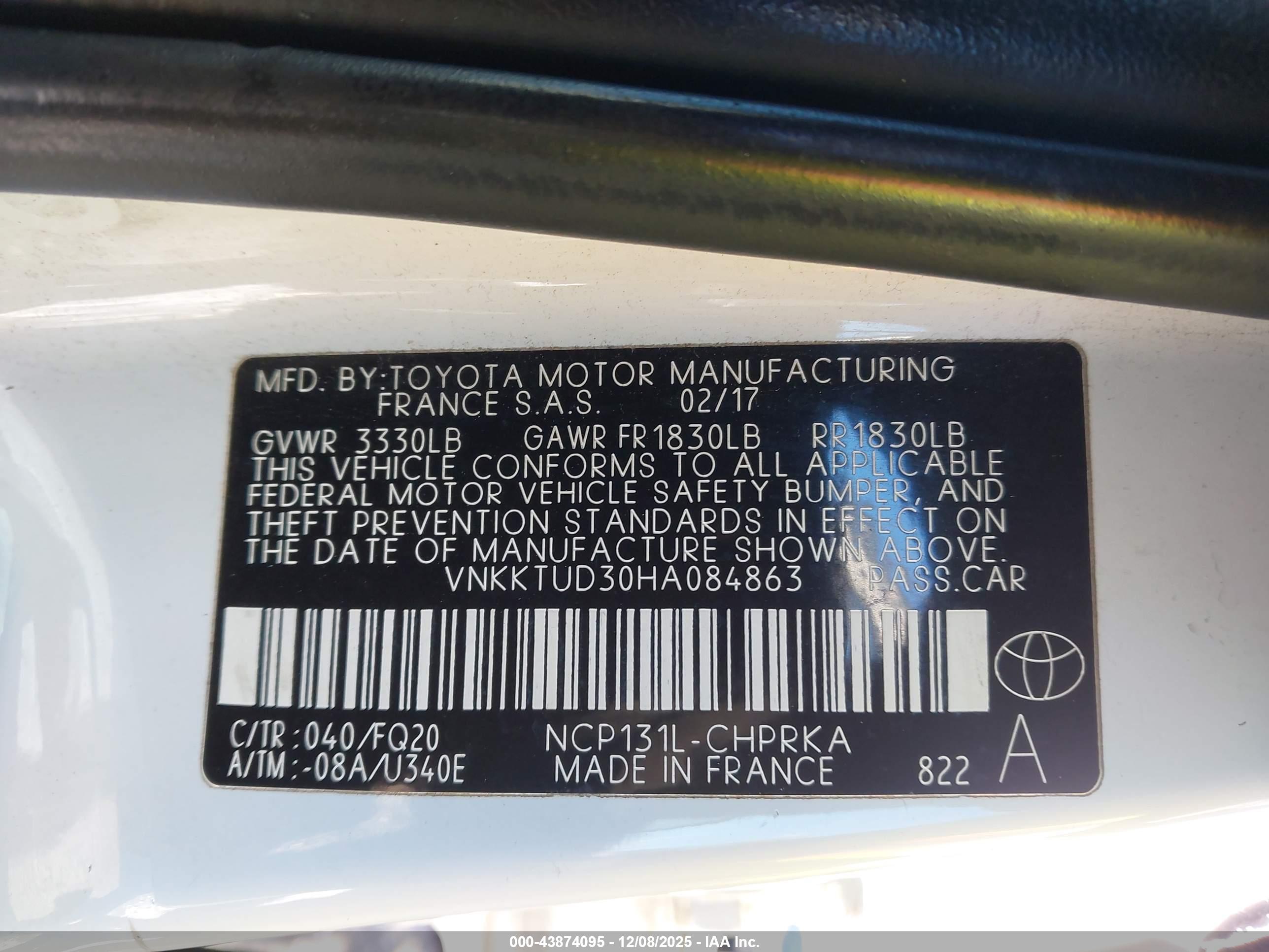 TOYOTA YARIS image 9