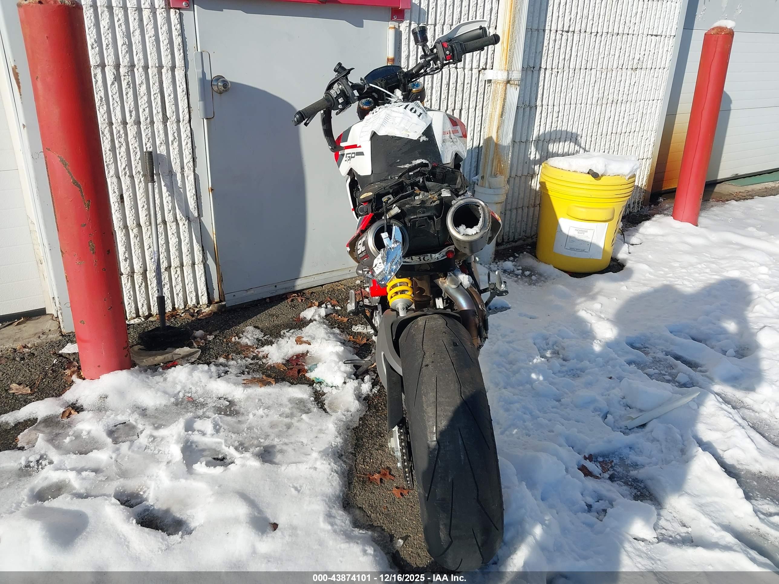 DUCATI HYPERMOTARD image 6