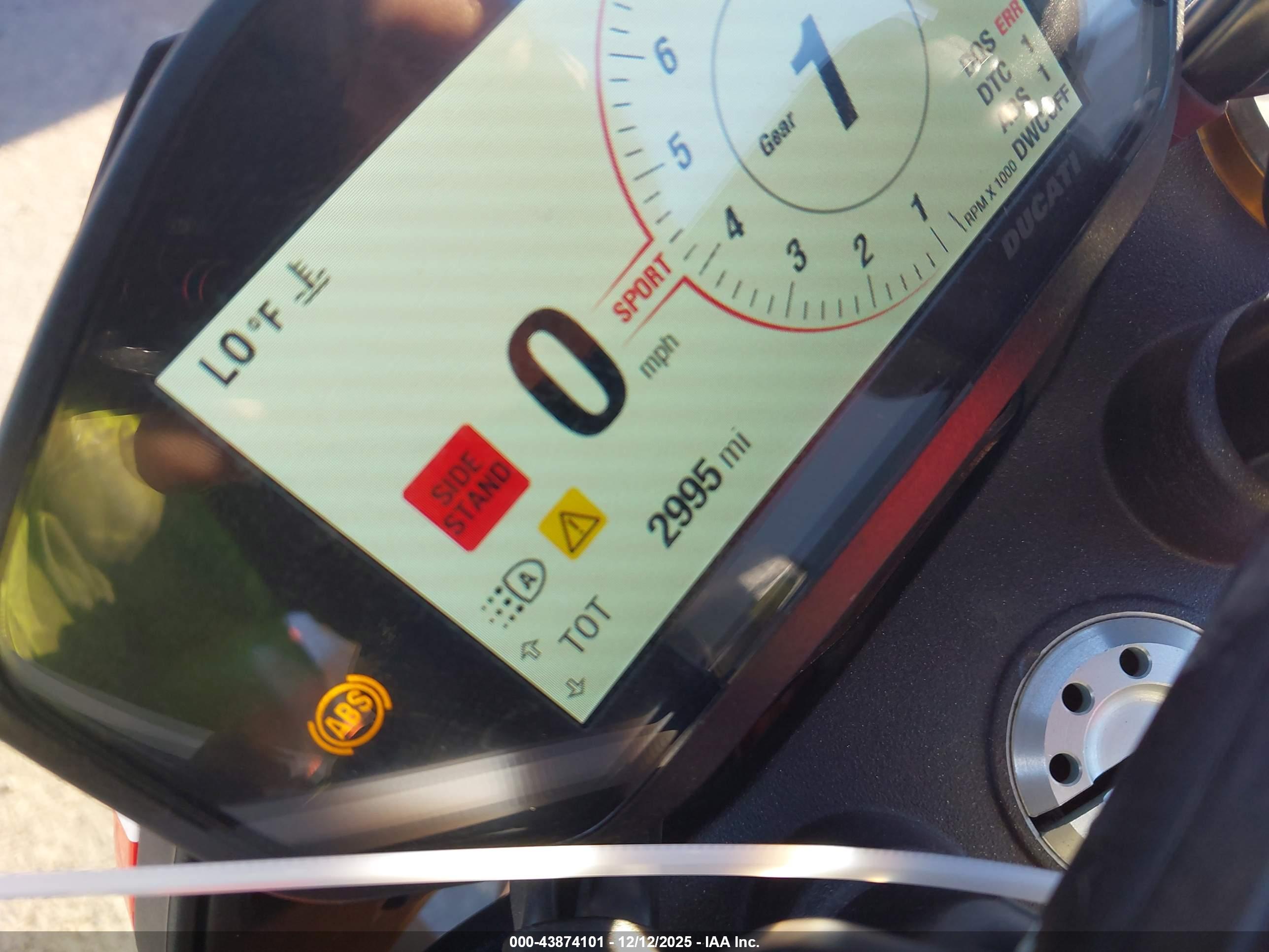 DUCATI HYPERMOTARD image 7