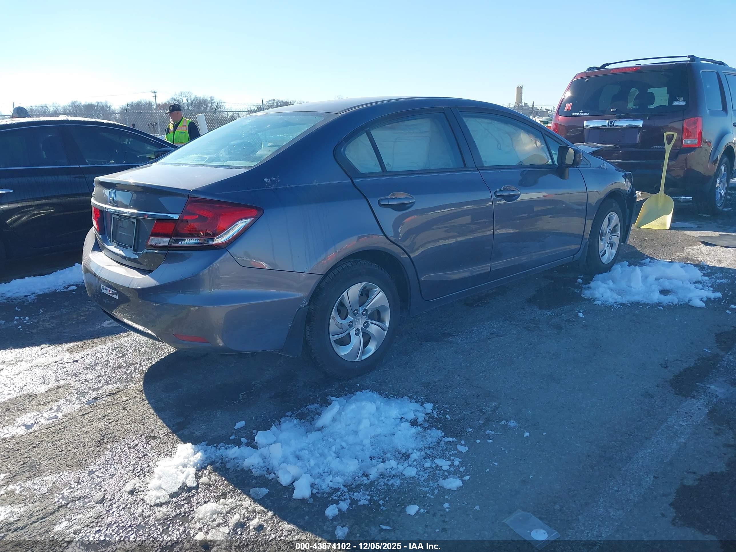 HONDA CIVIC image 4