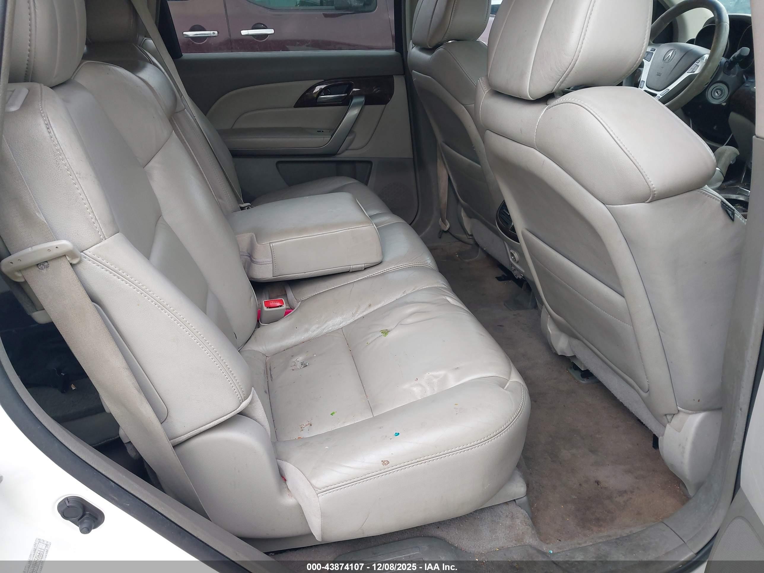 ACURA MDX image 8