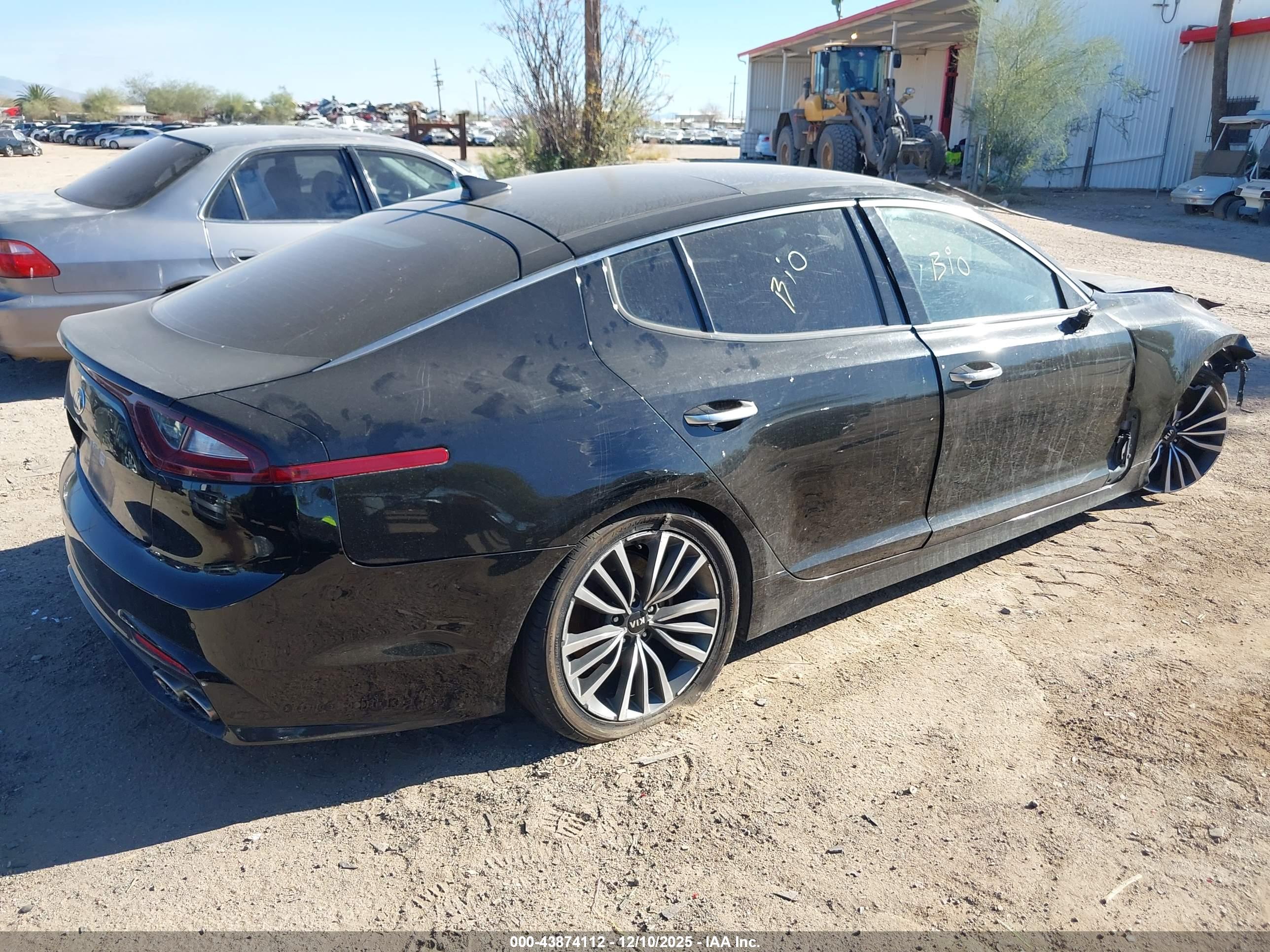 KIA STINGER image 4