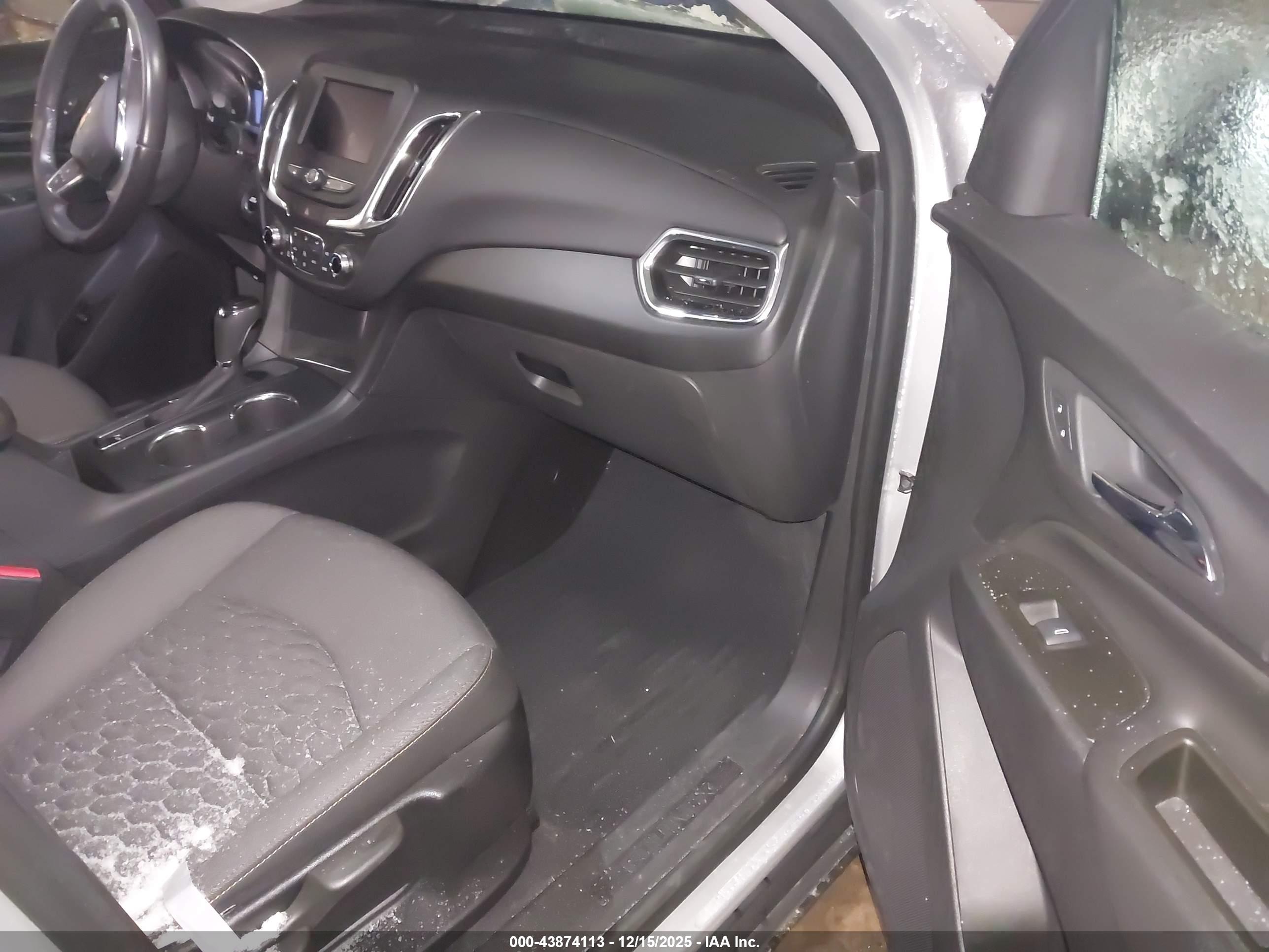 CHEVROLET EQUINOX image 5