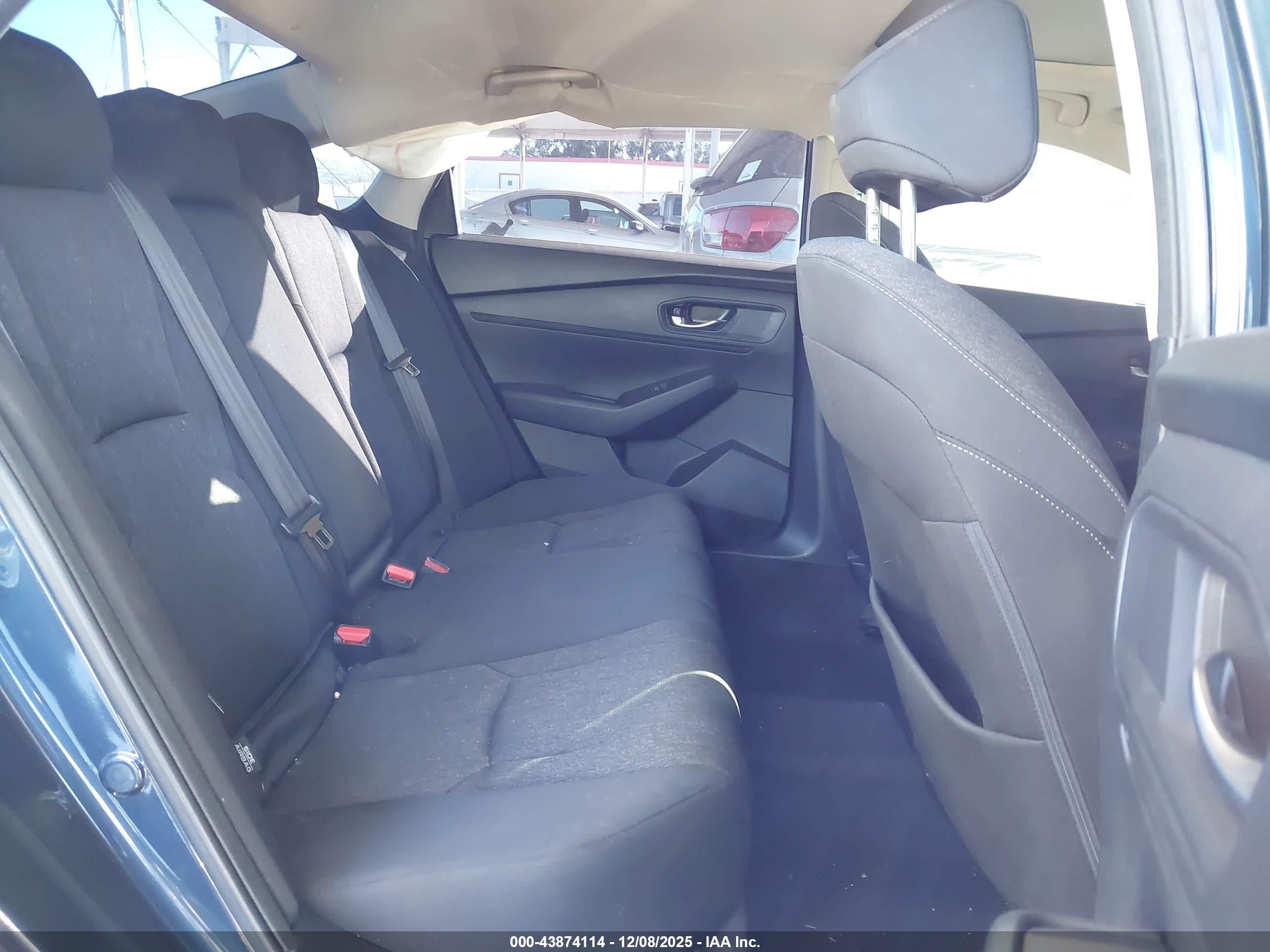HONDA ACCORD image 8