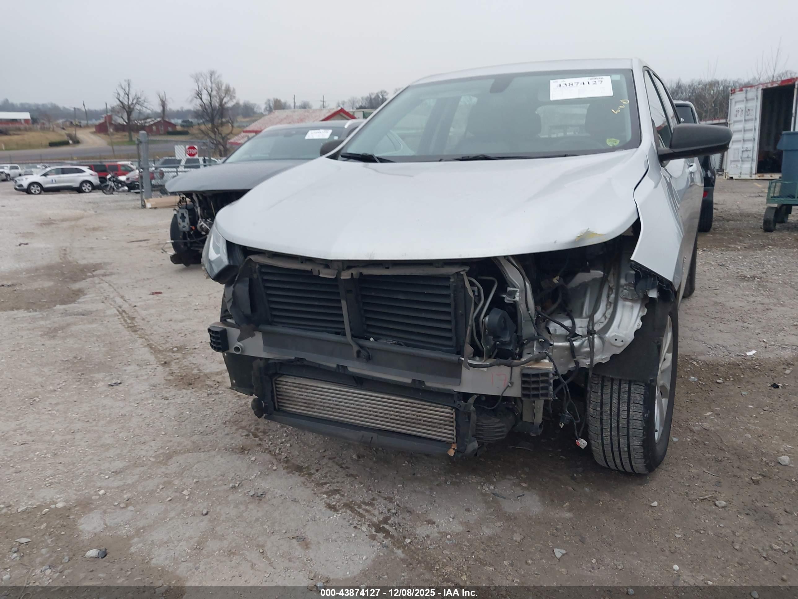 CHEVROLET EQUINOX image 6