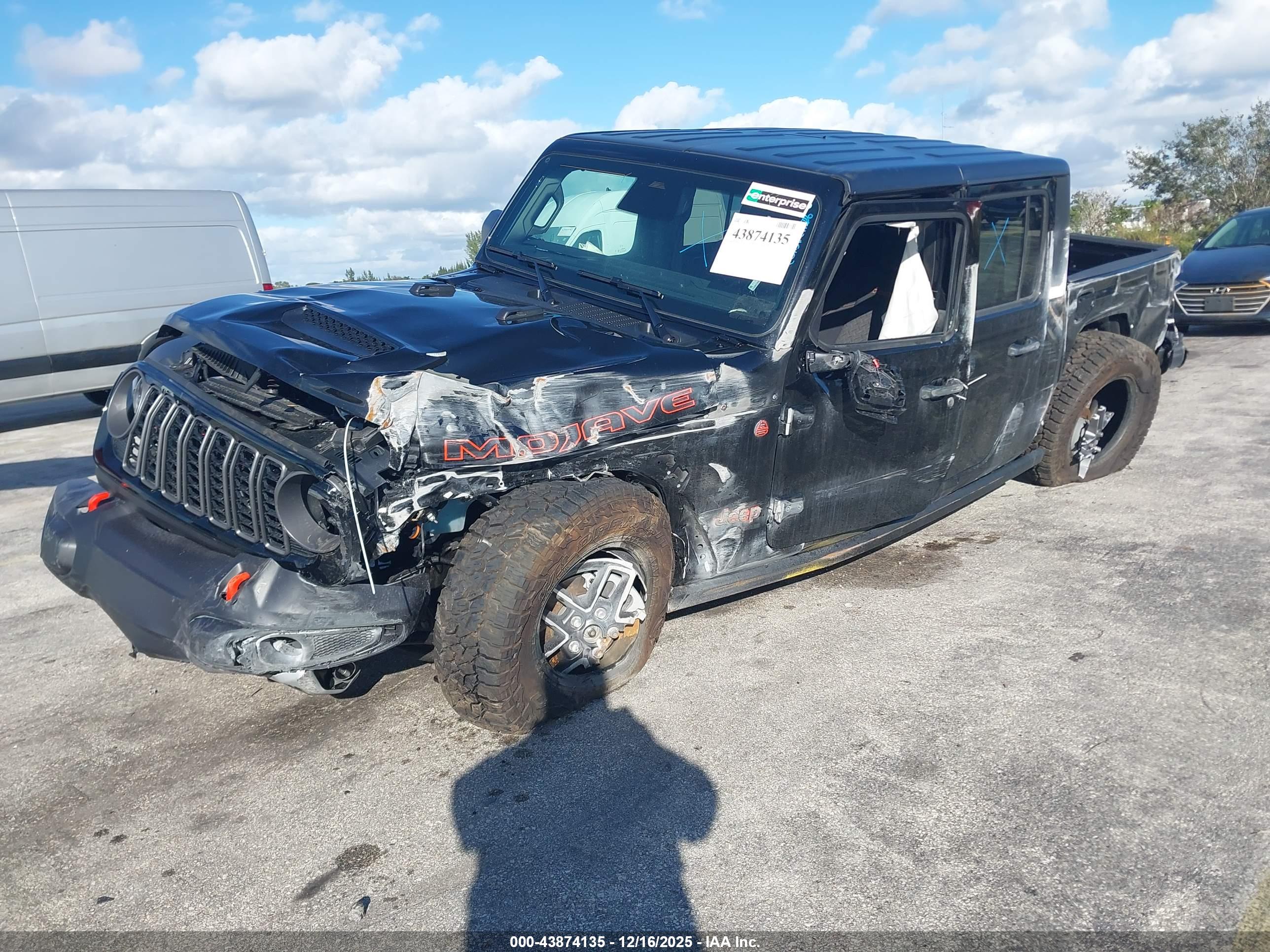JEEP GLADIATOR image 2