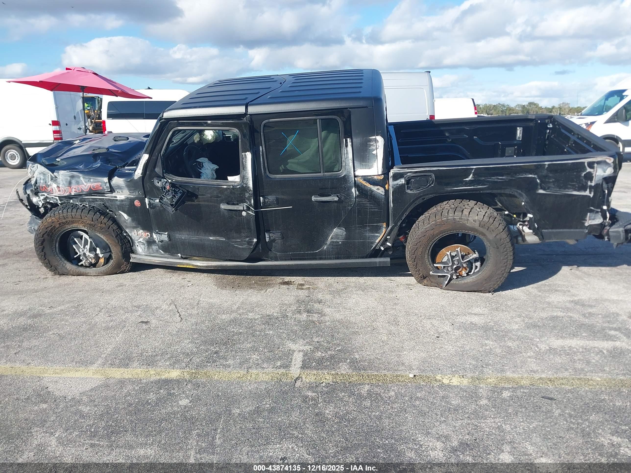 JEEP GLADIATOR image 6